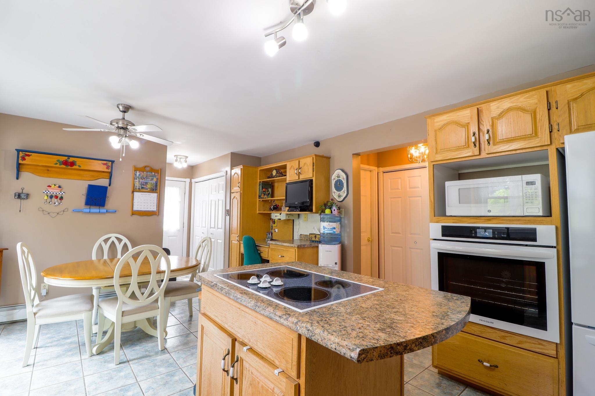 $399,900.00: 2799 Gabarus Highway, Caribou Marsh