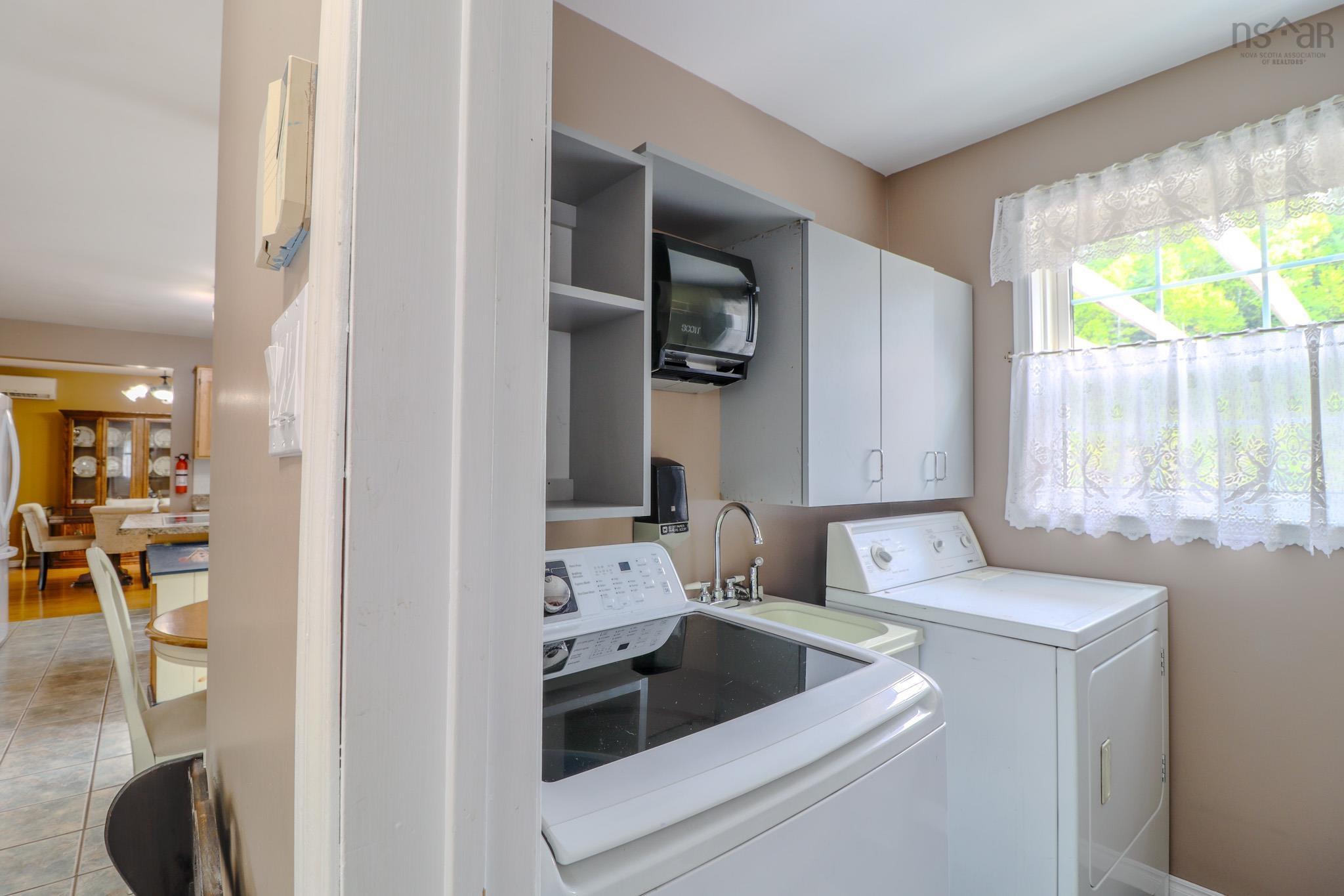 $399,900.00: 2799 Gabarus Highway, Caribou Marsh