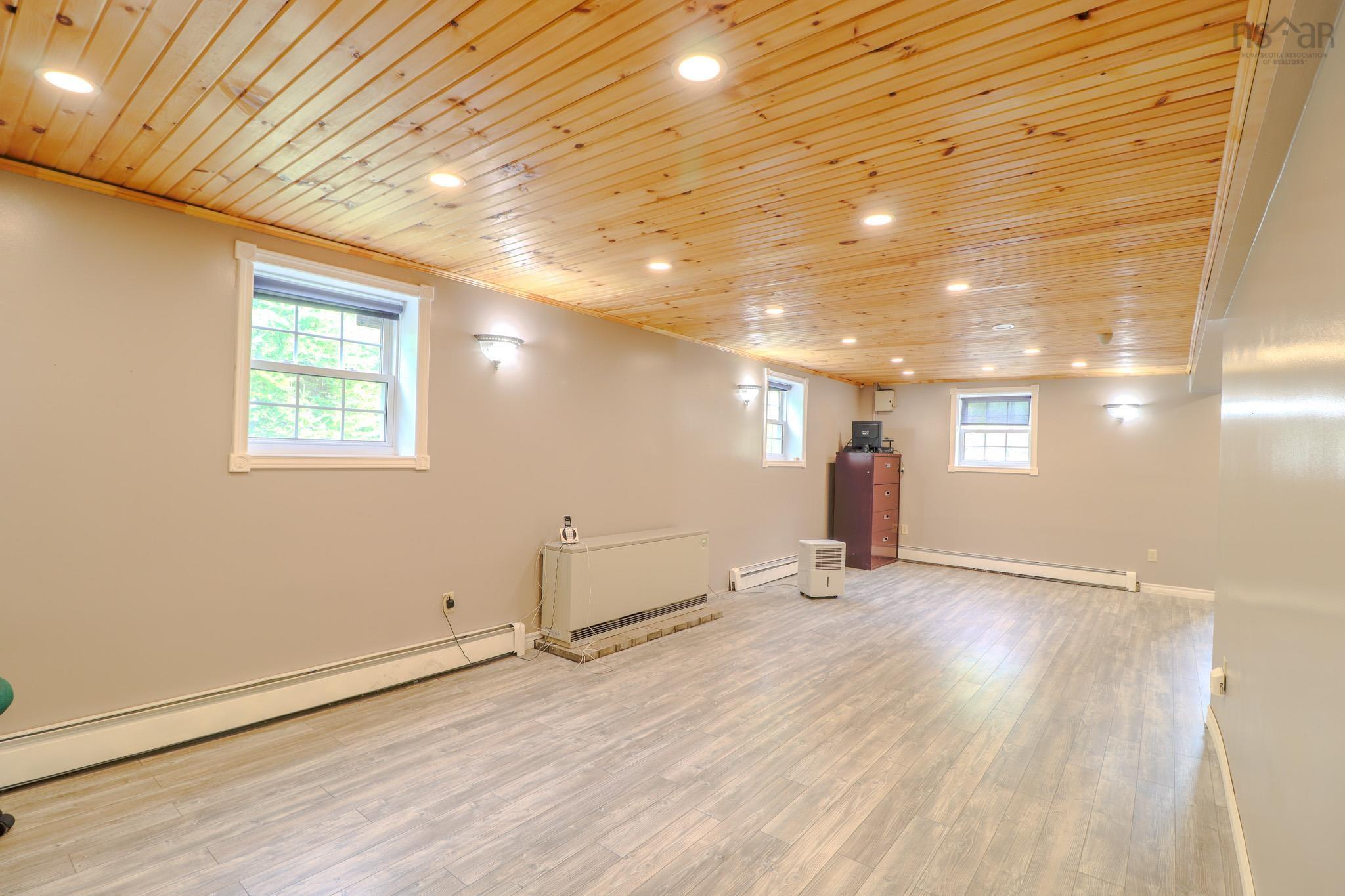 $399,900.00: 2799 Gabarus Highway, Caribou Marsh