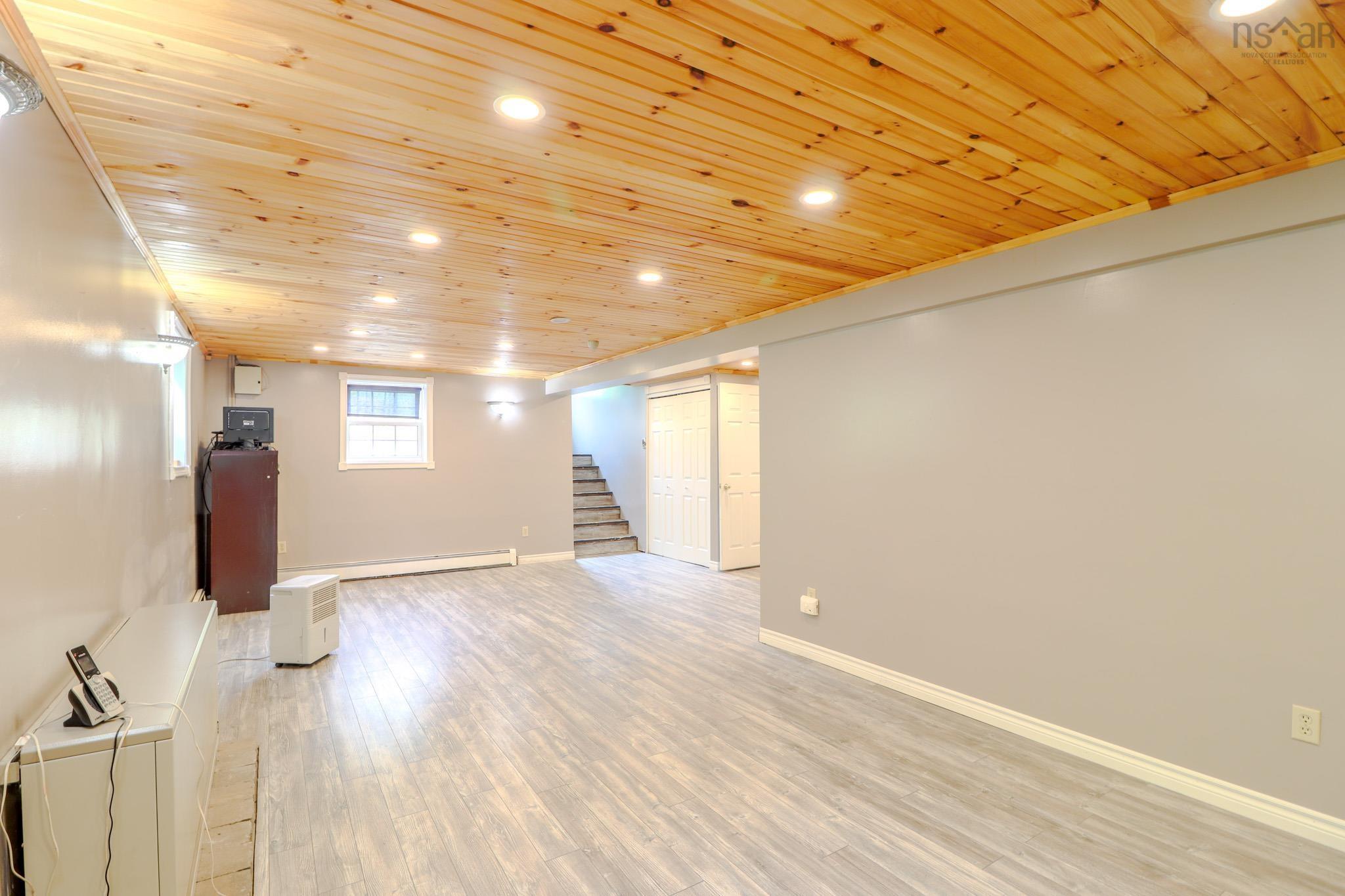 $399,900.00: 2799 Gabarus Highway, Caribou Marsh