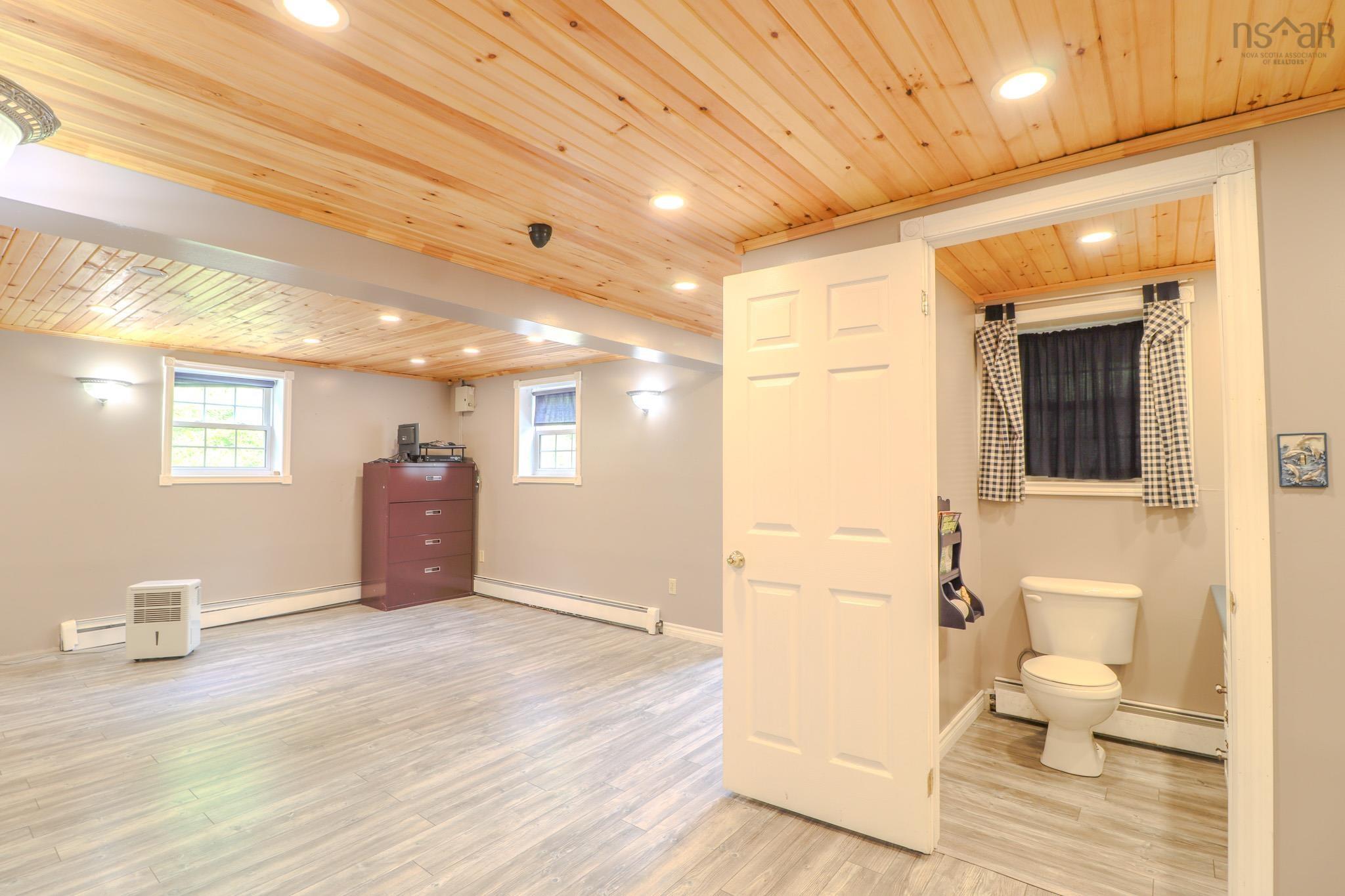 $399,900.00: 2799 Gabarus Highway, Caribou Marsh