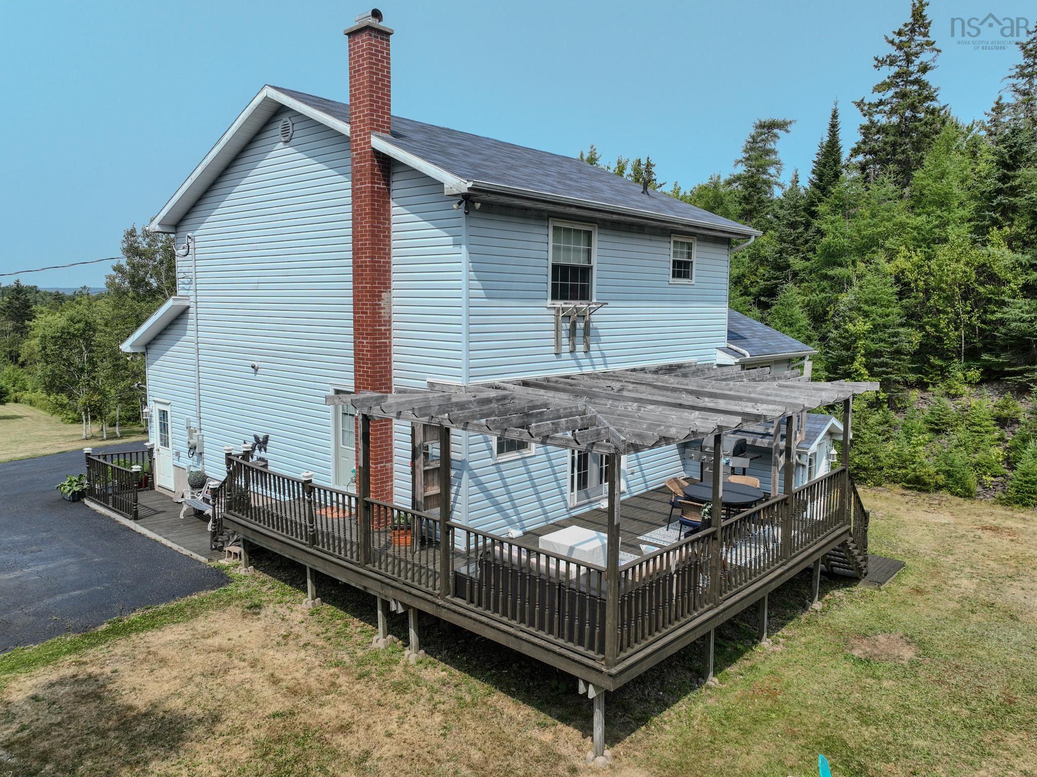 $399,900.00: 2799 Gabarus Highway, Caribou Marsh