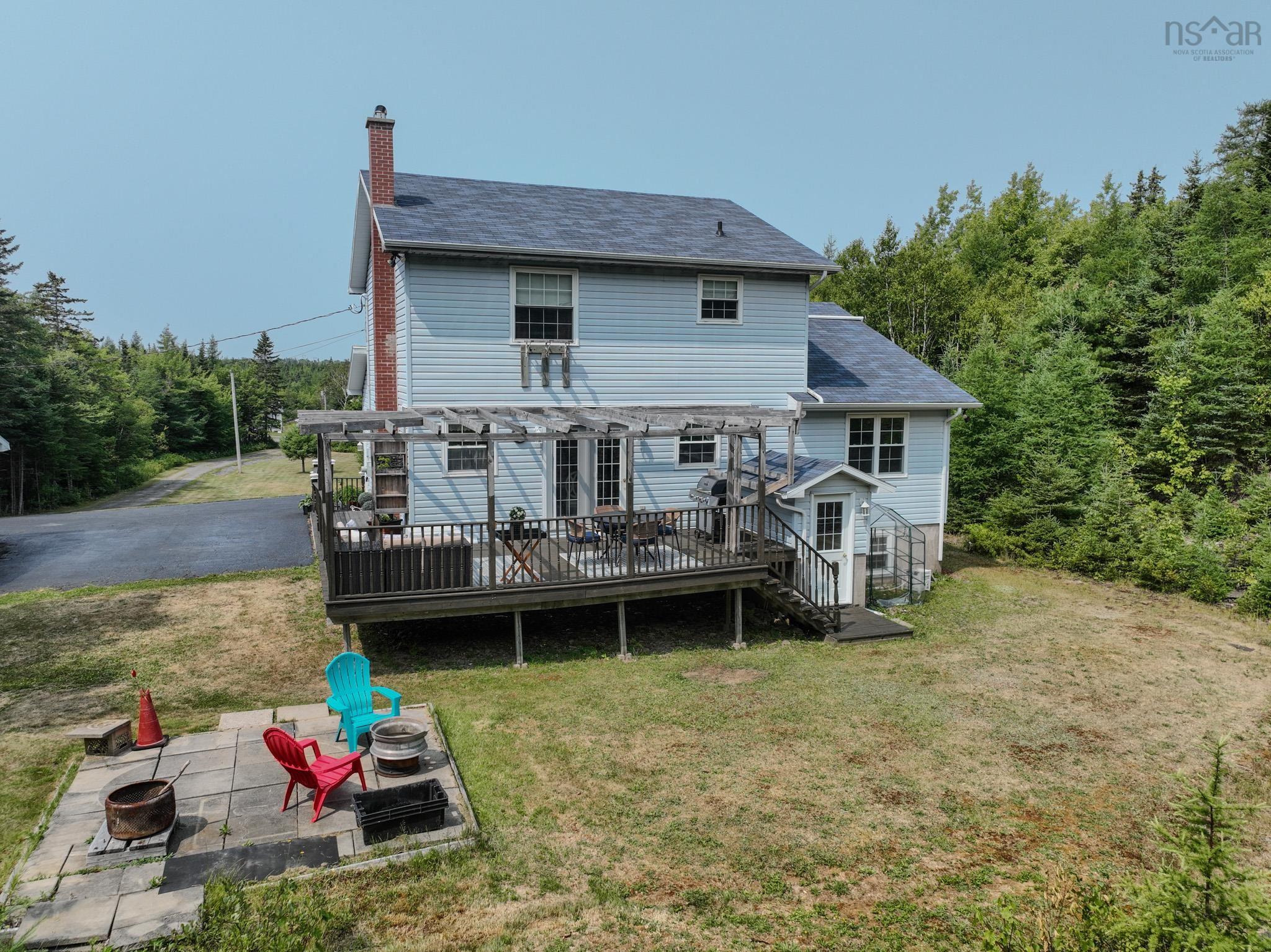 $399,900.00: 2799 Gabarus Highway, Caribou Marsh