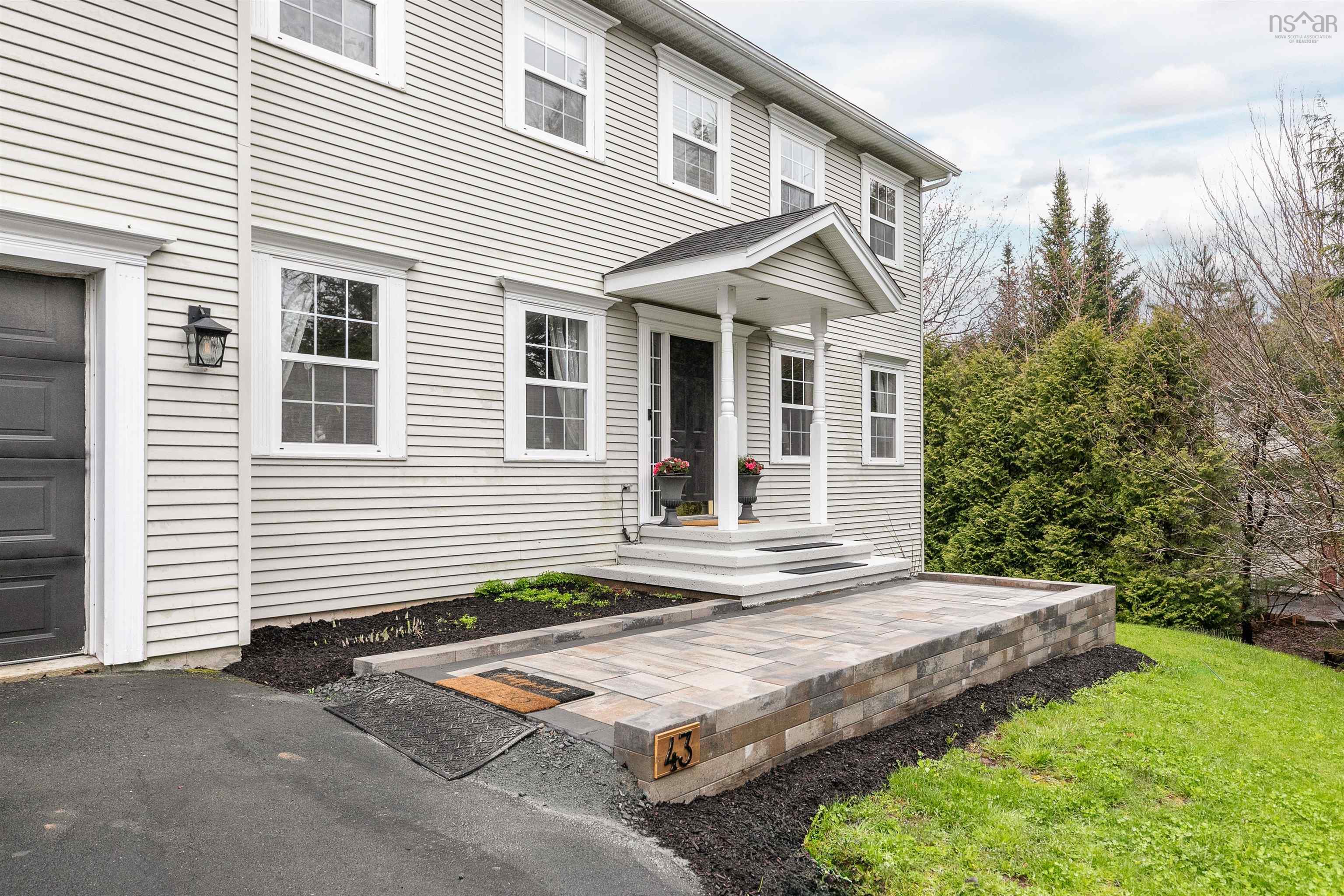 $849,900.00: 43 Diana Drive, Hammonds Plains