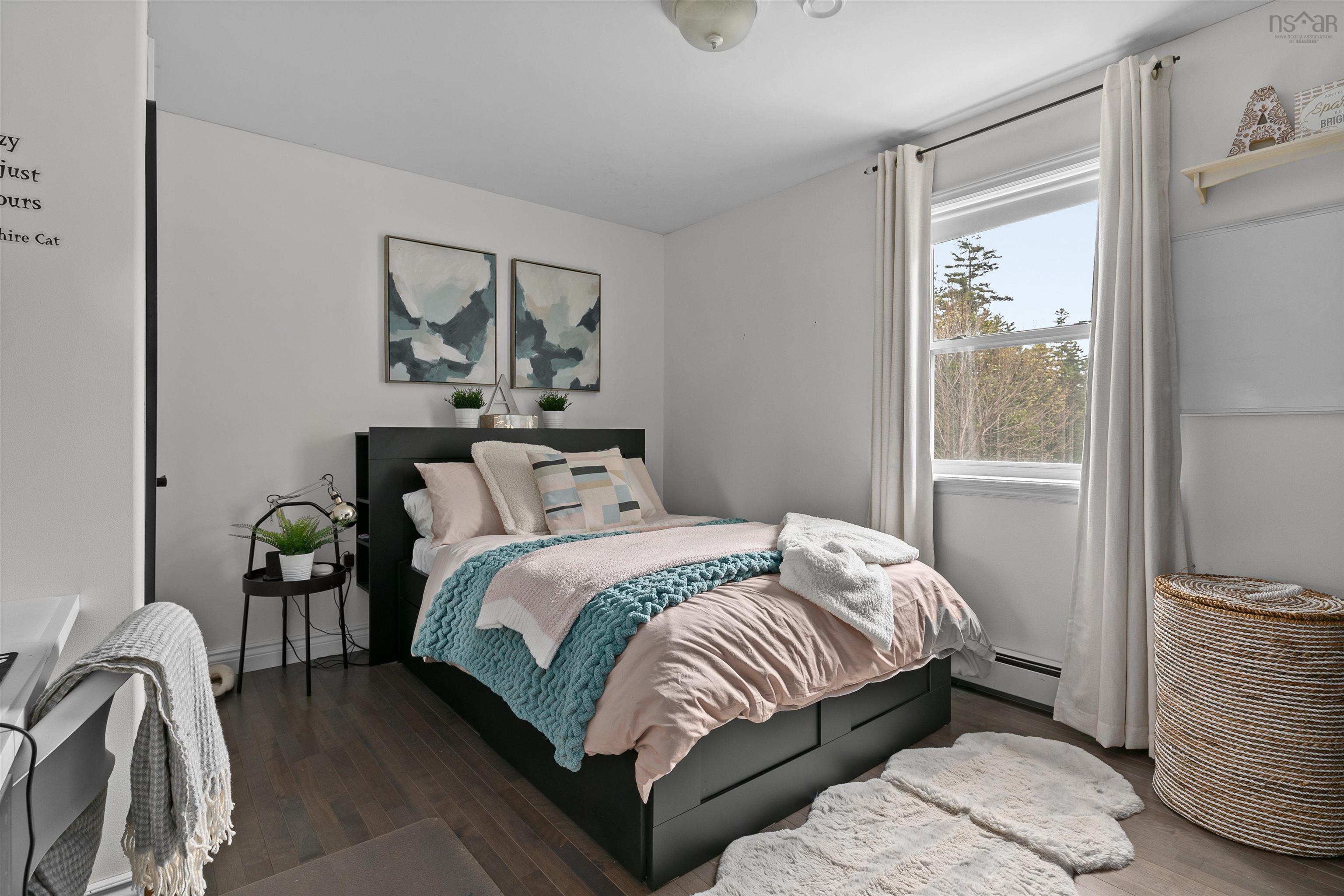 $849,900.00: 43 Diana Drive, Hammonds Plains