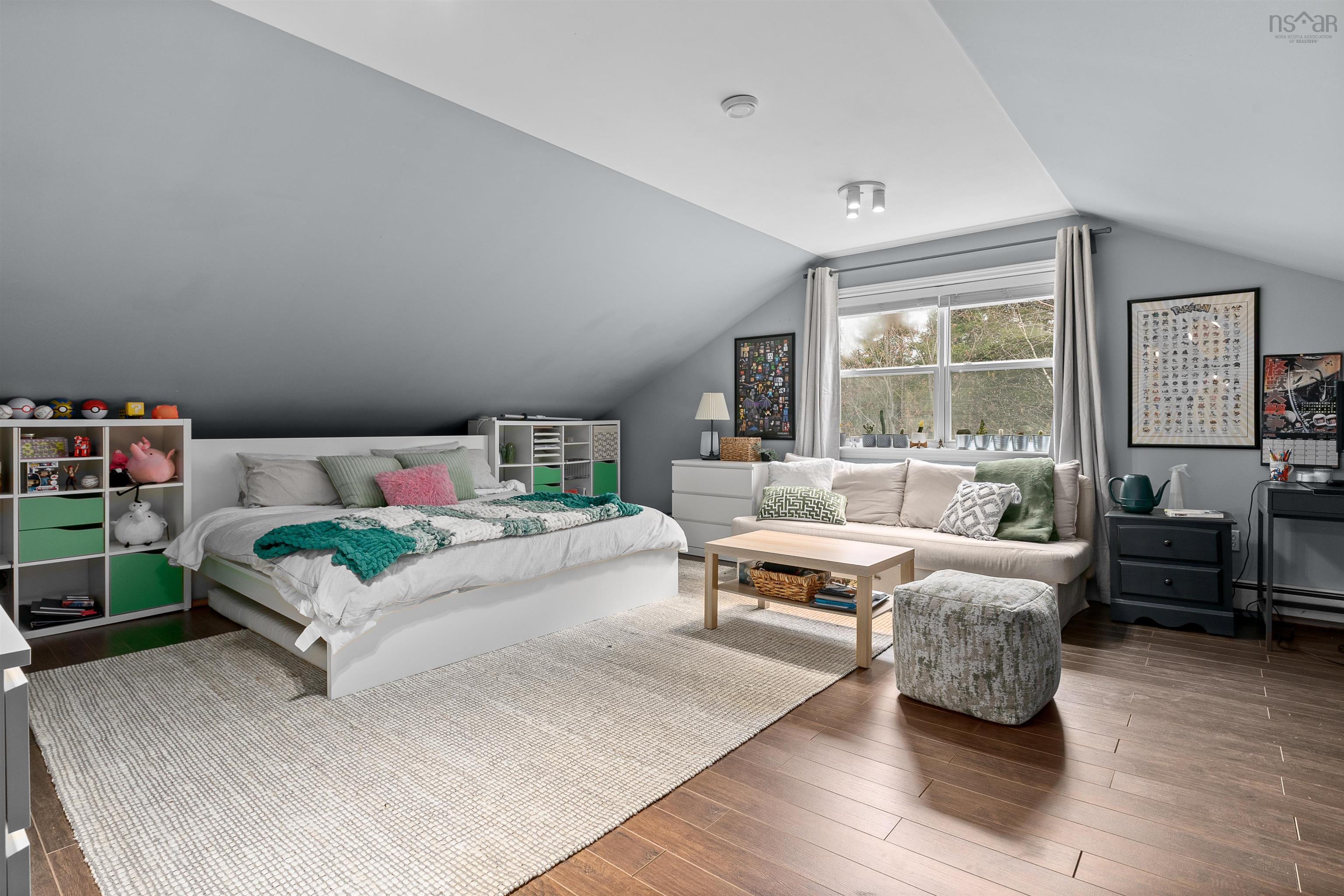 $849,900.00: 43 Diana Drive, Hammonds Plains