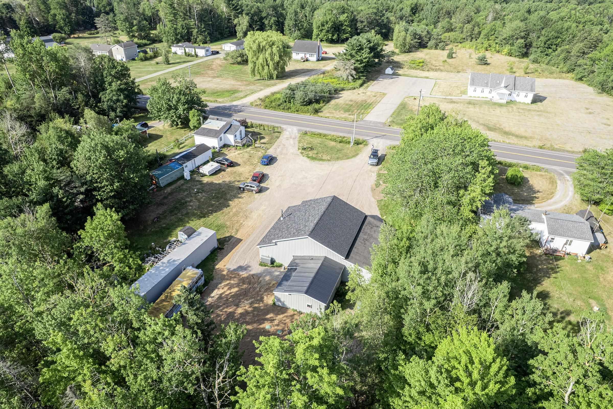 $400,000.00: 62 Victoria Road, Wilmot