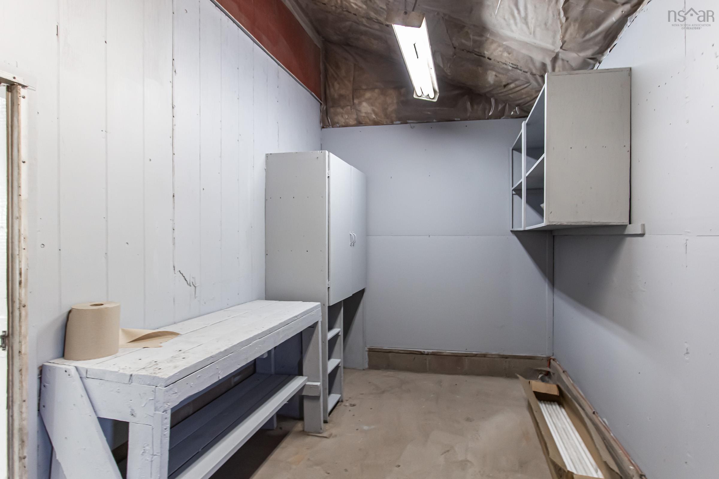 $400,000.00: 62 Victoria Road, Wilmot