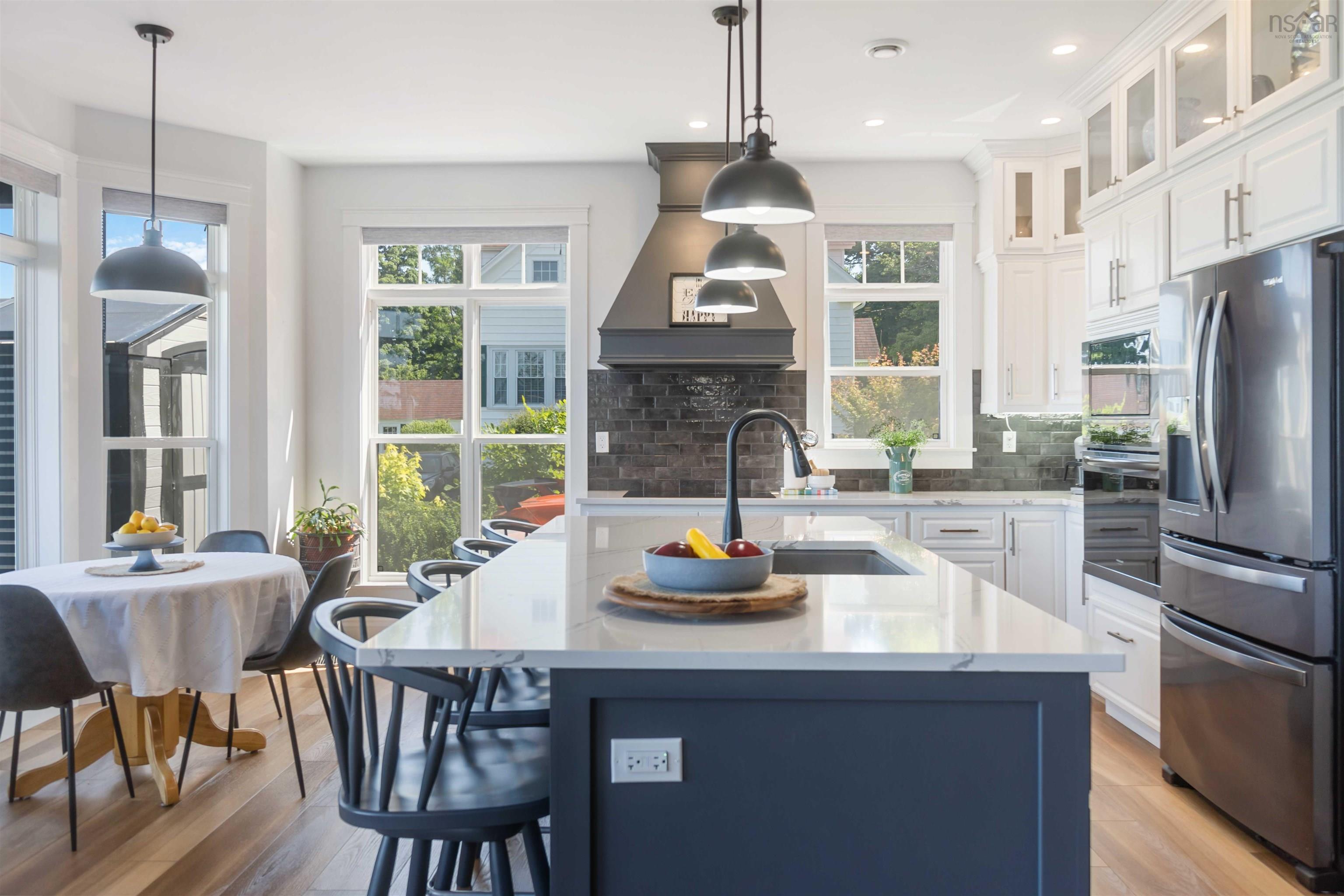 $1,099,000.00: 180 King Street, Digby