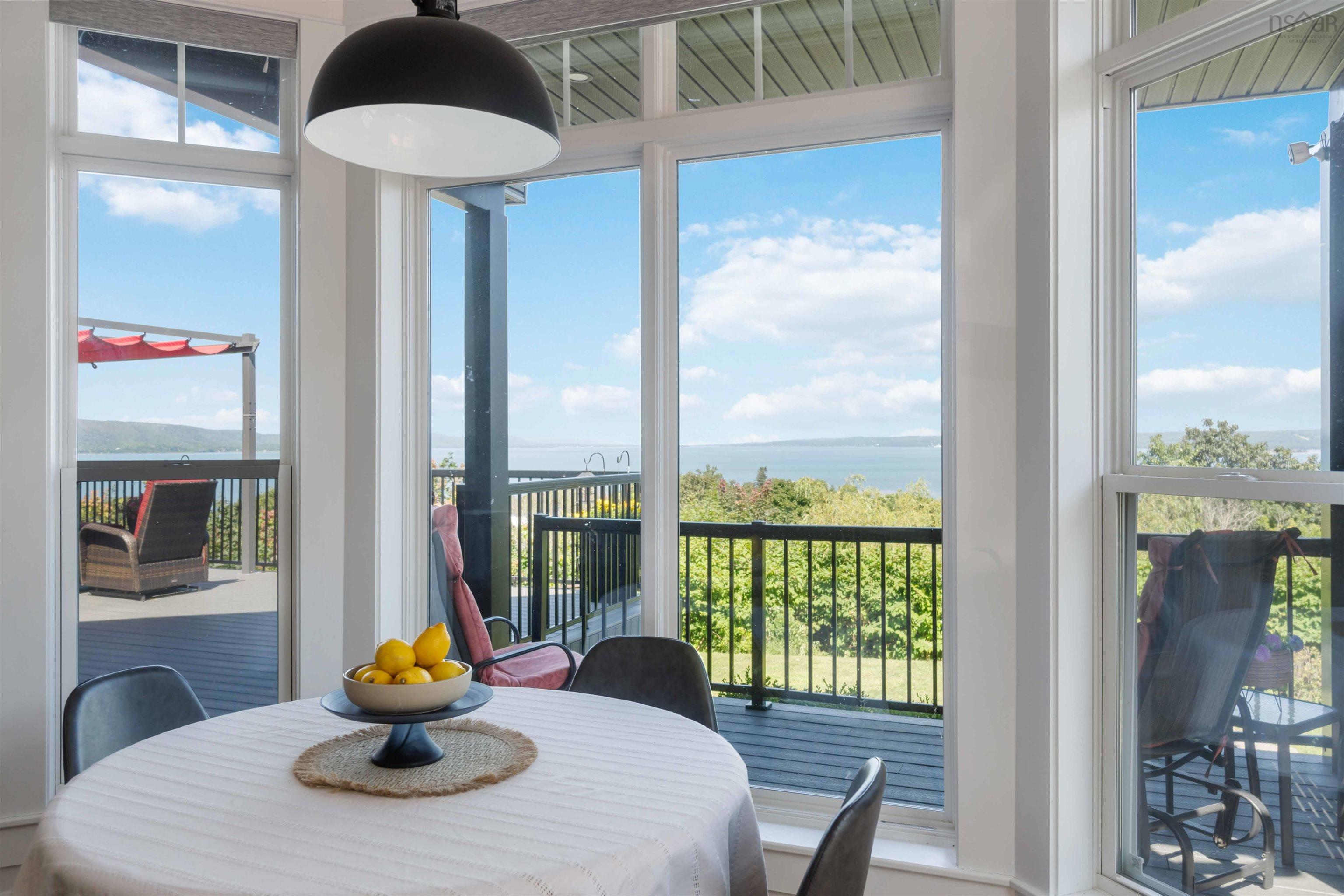 $1,099,000.00: 180 King Street, Digby