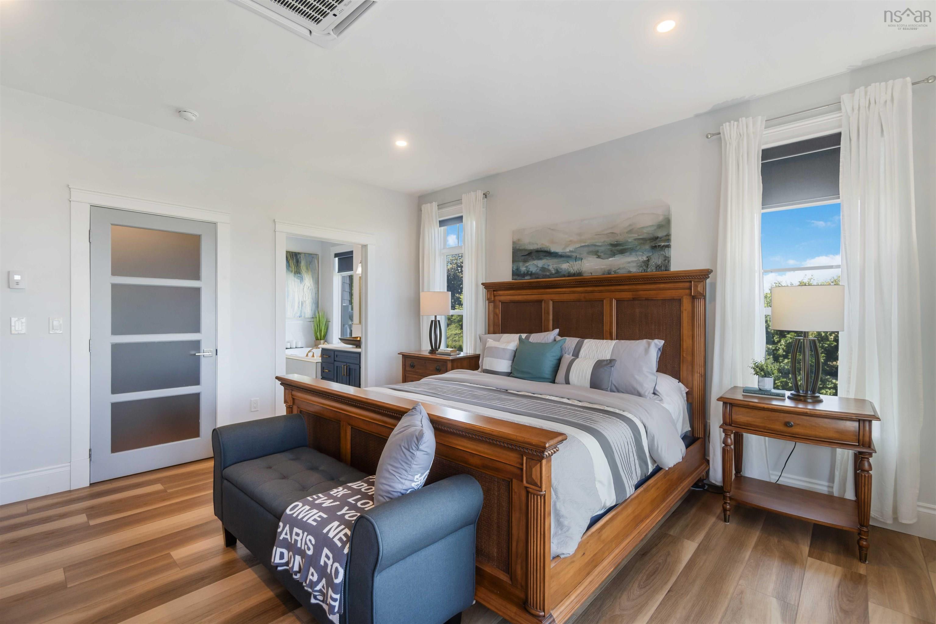 $1,099,000.00: 180 King Street, Digby