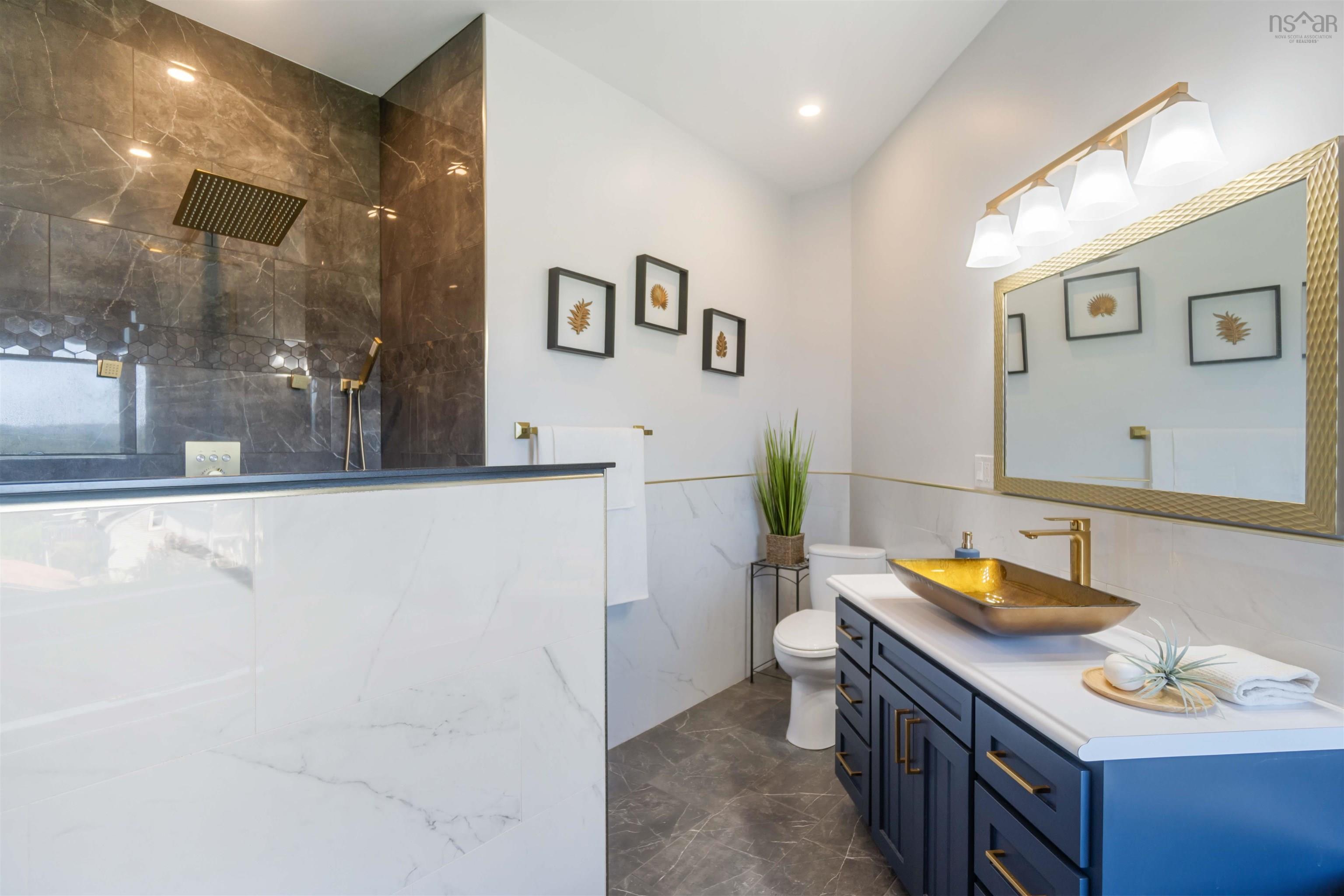 $1,099,000.00: 180 King Street, Digby