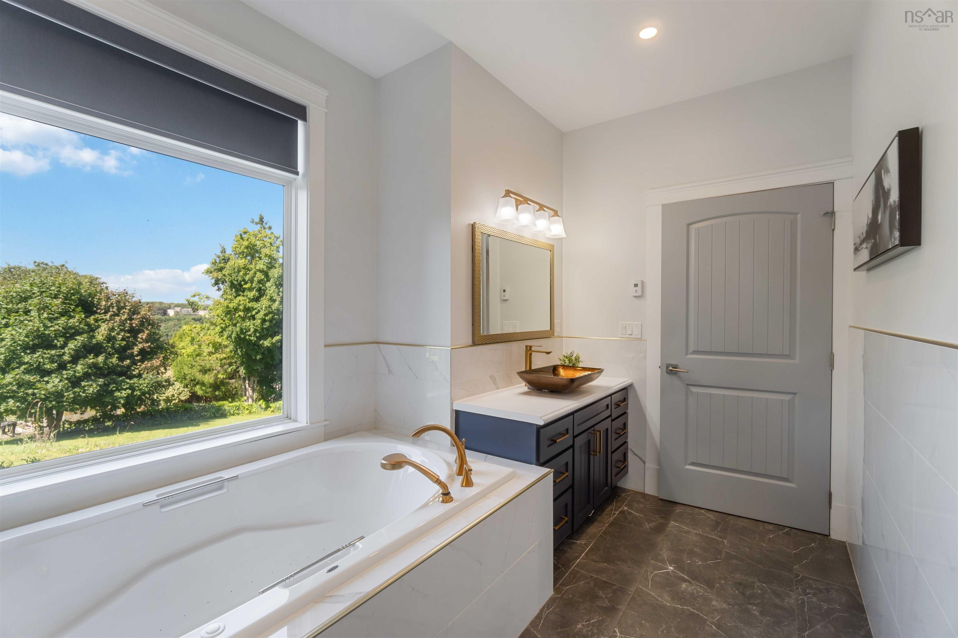 $1,099,000.00: 180 King Street, Digby