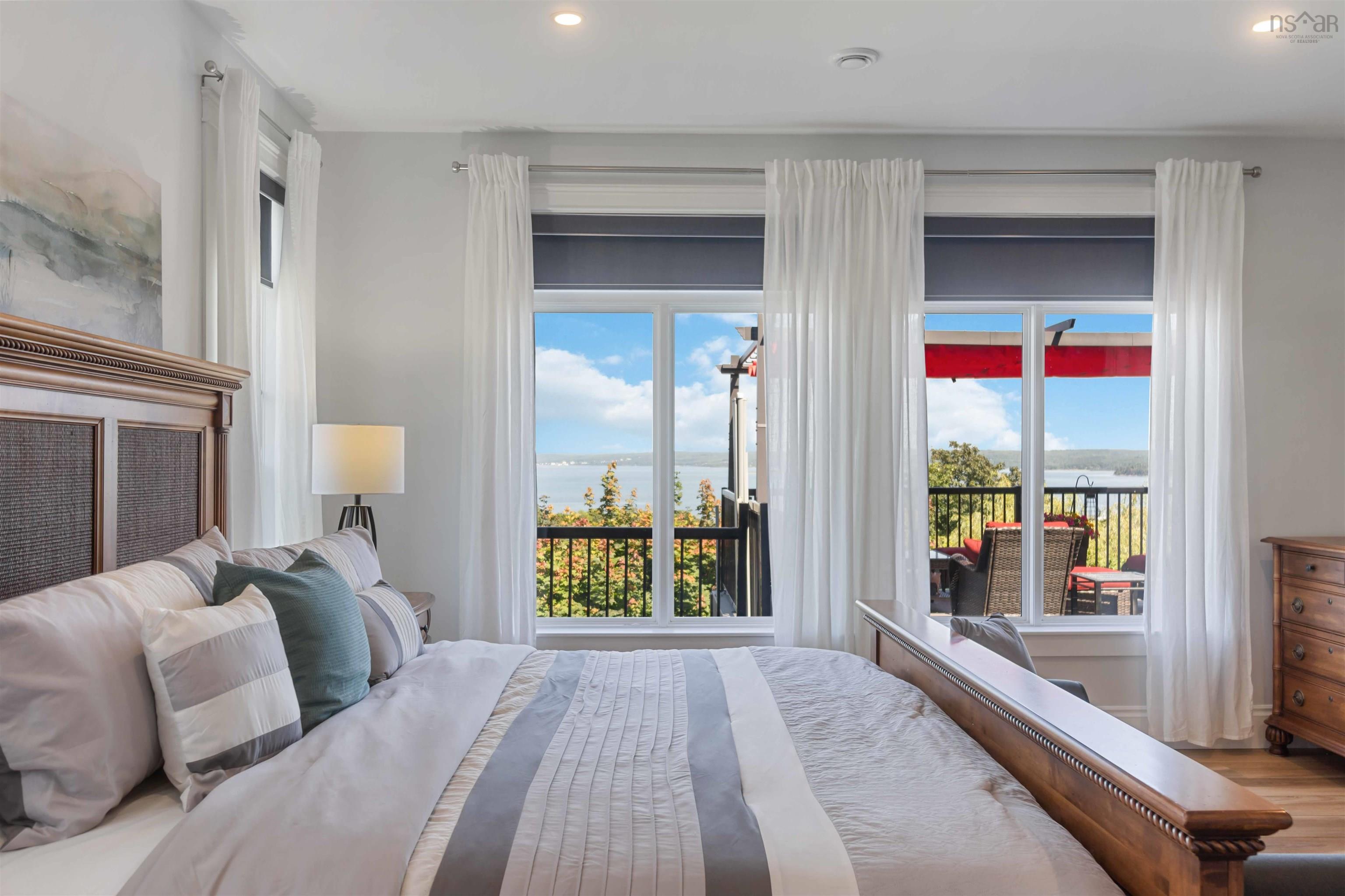 $1,099,000.00: 180 King Street, Digby