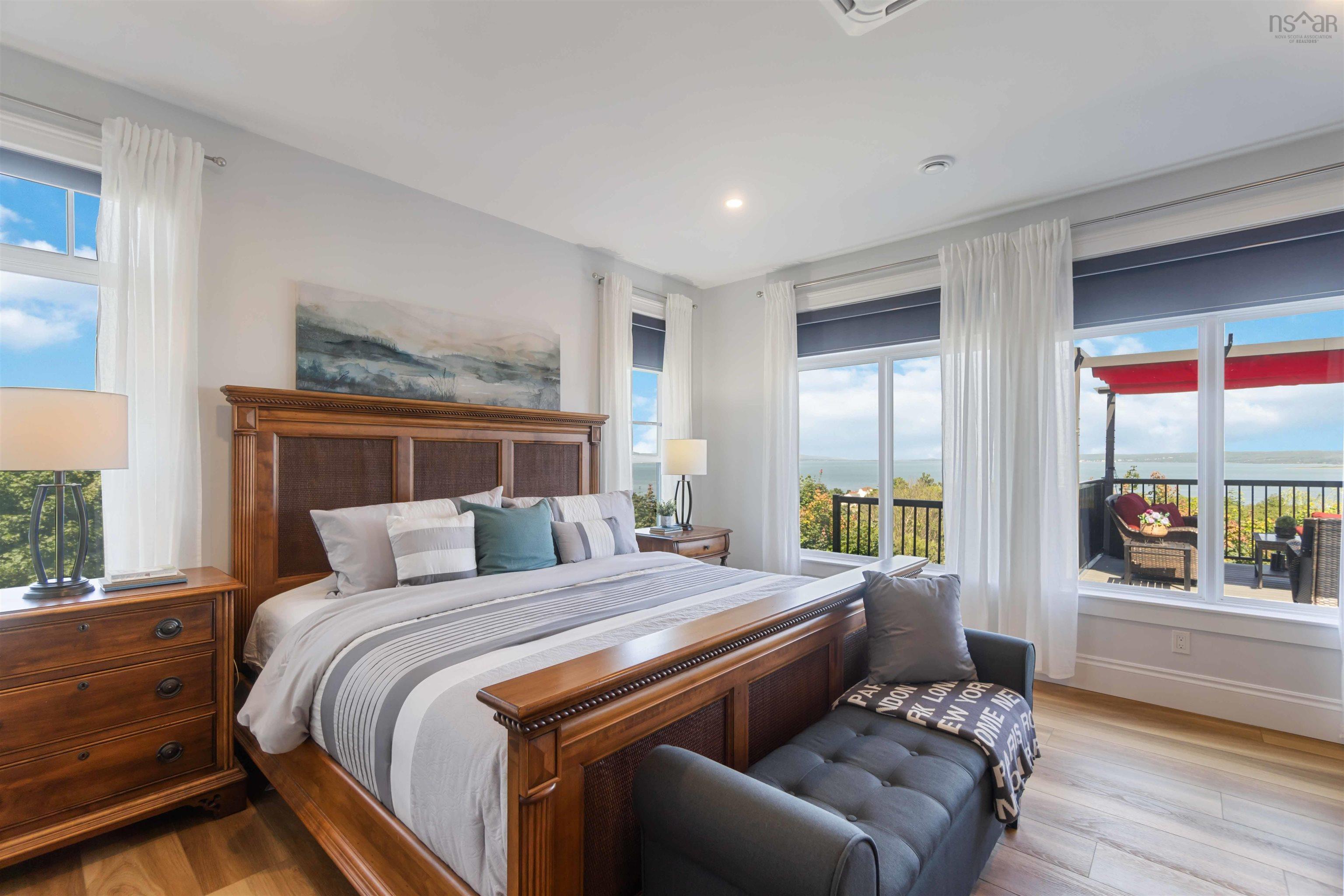 $1,099,000.00: 180 King Street, Digby