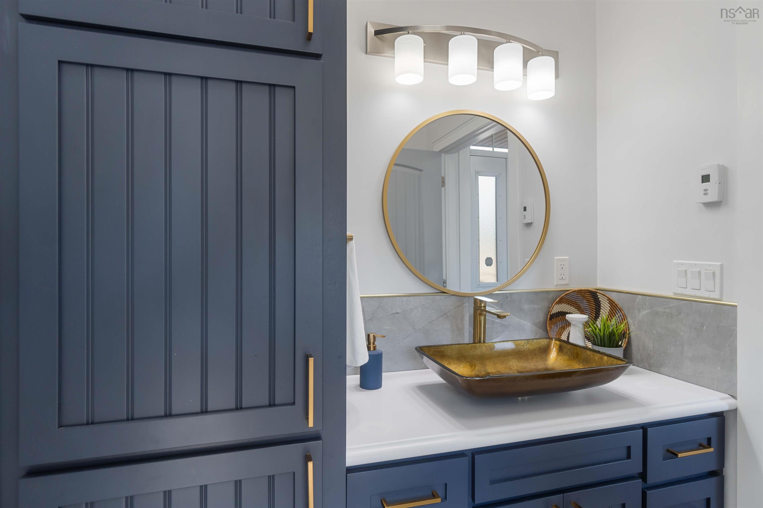 $1,099,000.00: 180 King Street, Digby