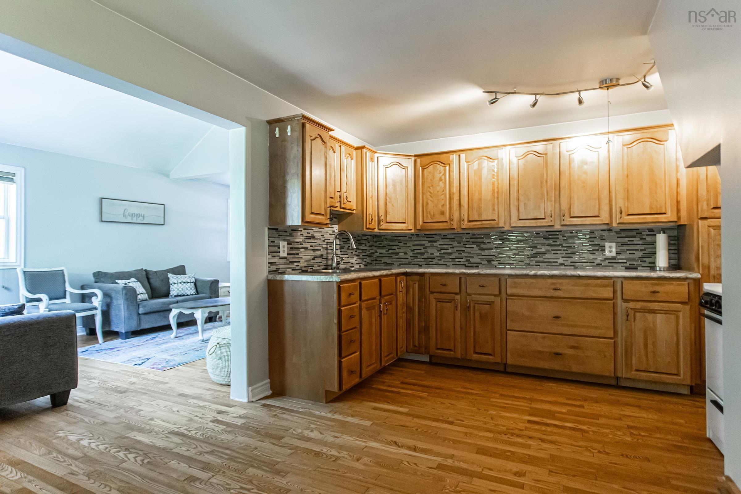 $385,000.00: 5052 Clementsvale Road, Princedale