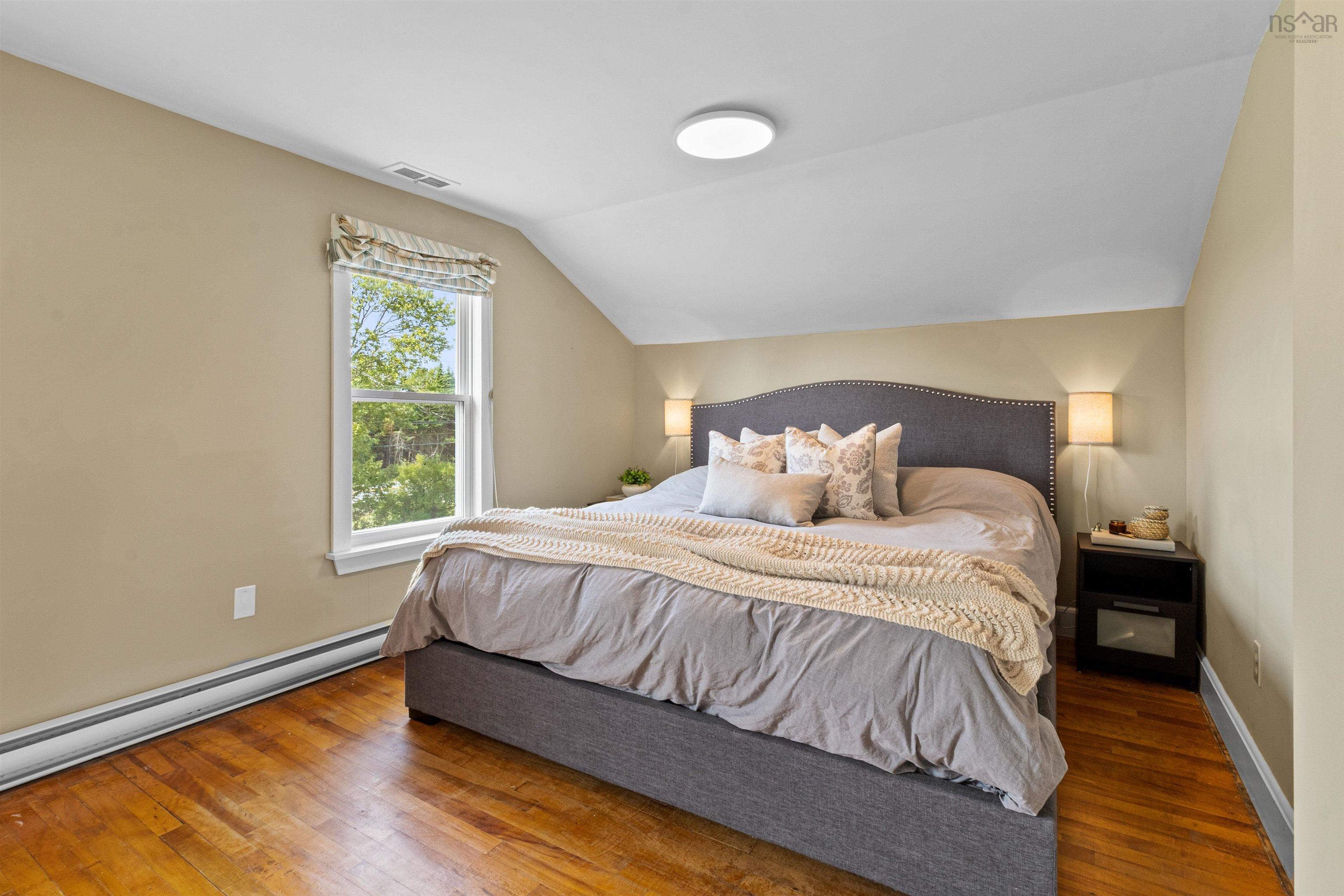 $439,900.00: 1442 Prospect Road, Hatchet Lake