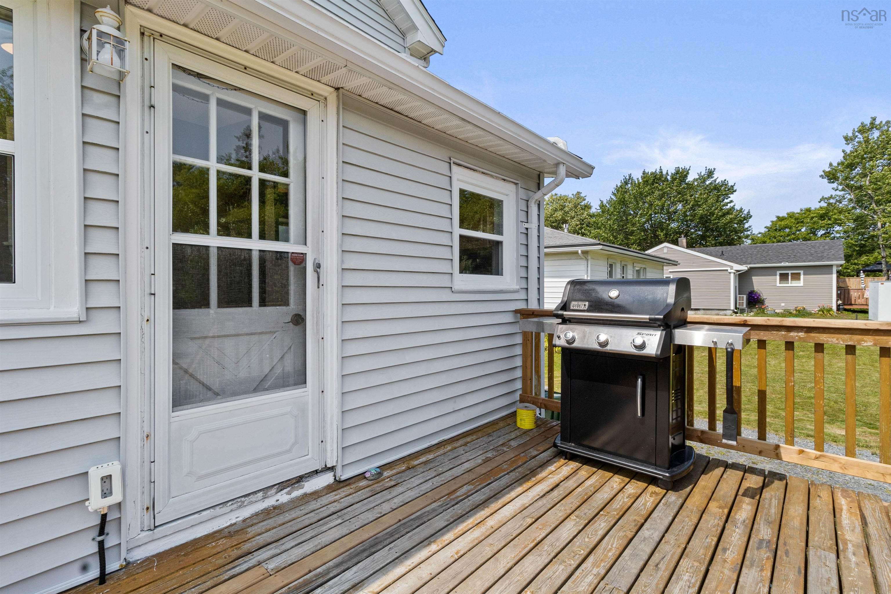 $439,900.00: 1442 Prospect Road, Hatchet Lake