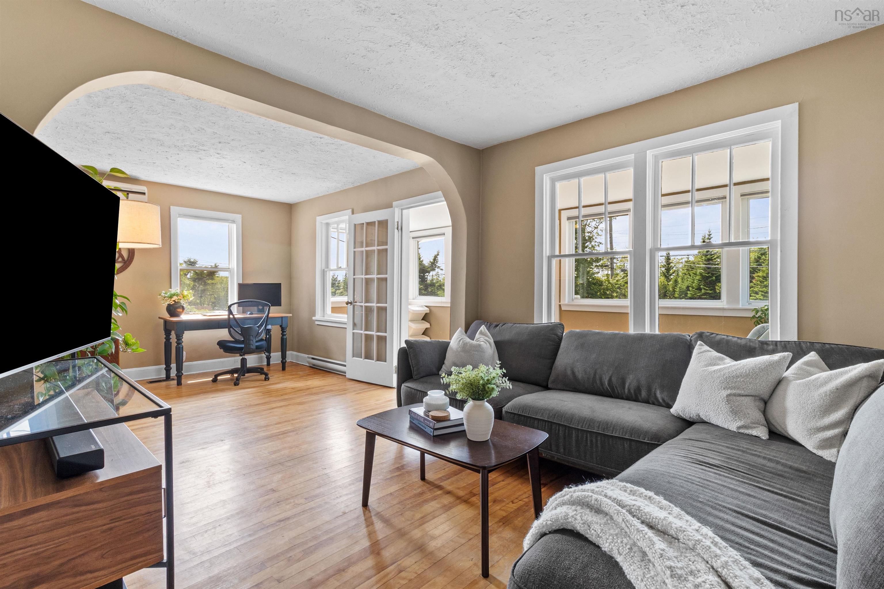 $439,900.00: 1442 Prospect Road, Hatchet Lake