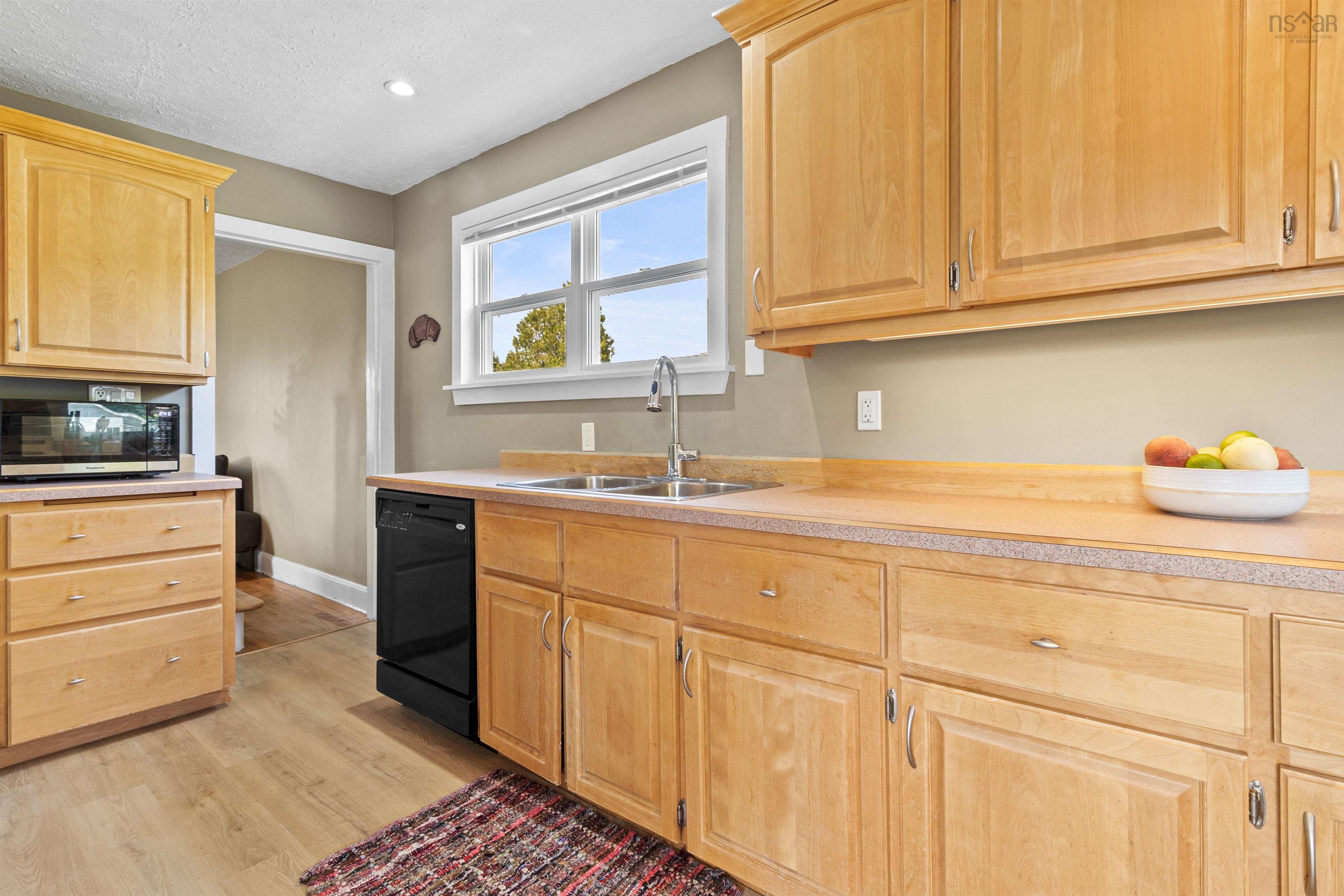 $439,900.00: 1442 Prospect Road, Hatchet Lake