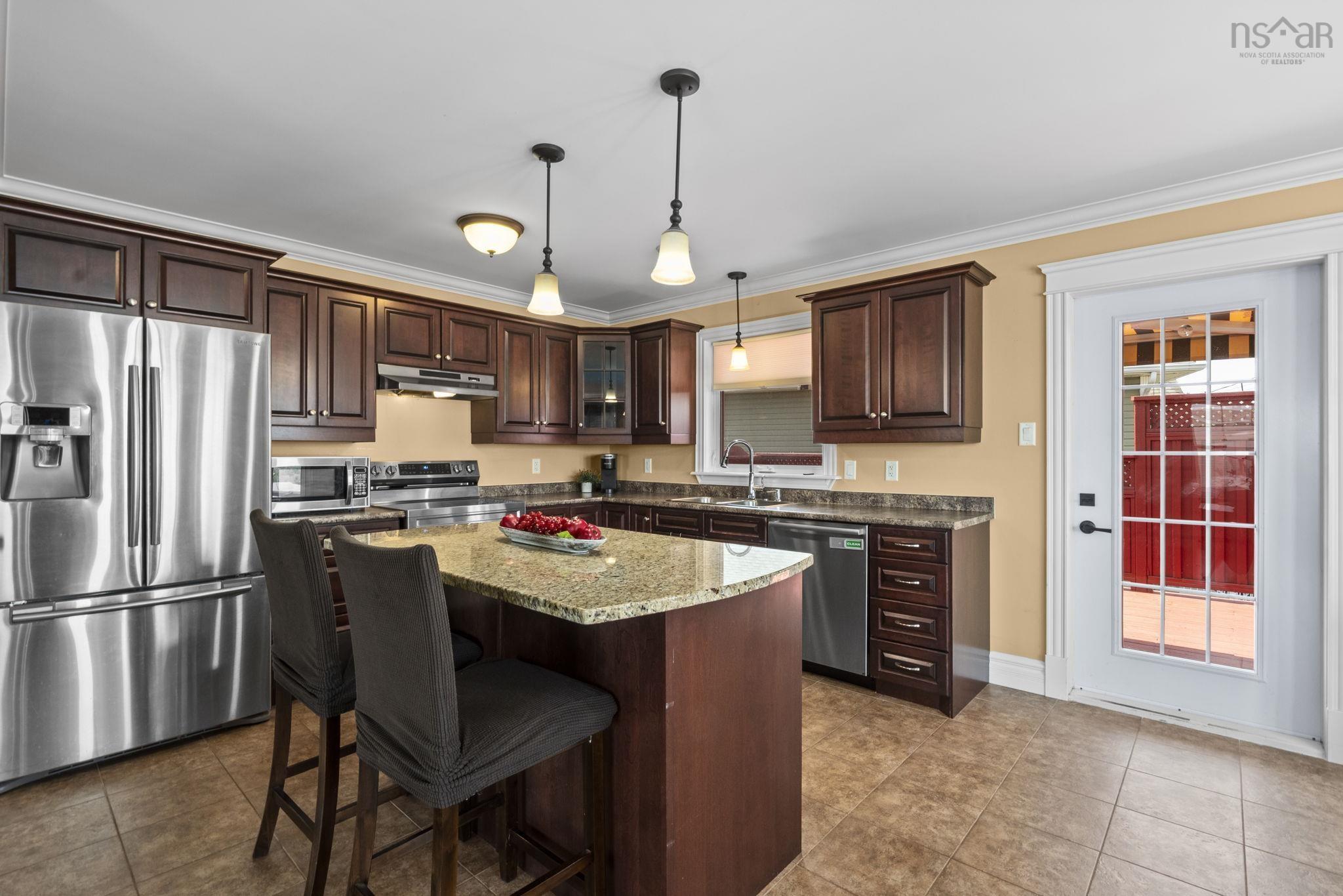 $689,900.00: 5 Lucy Court, Middle Sackville