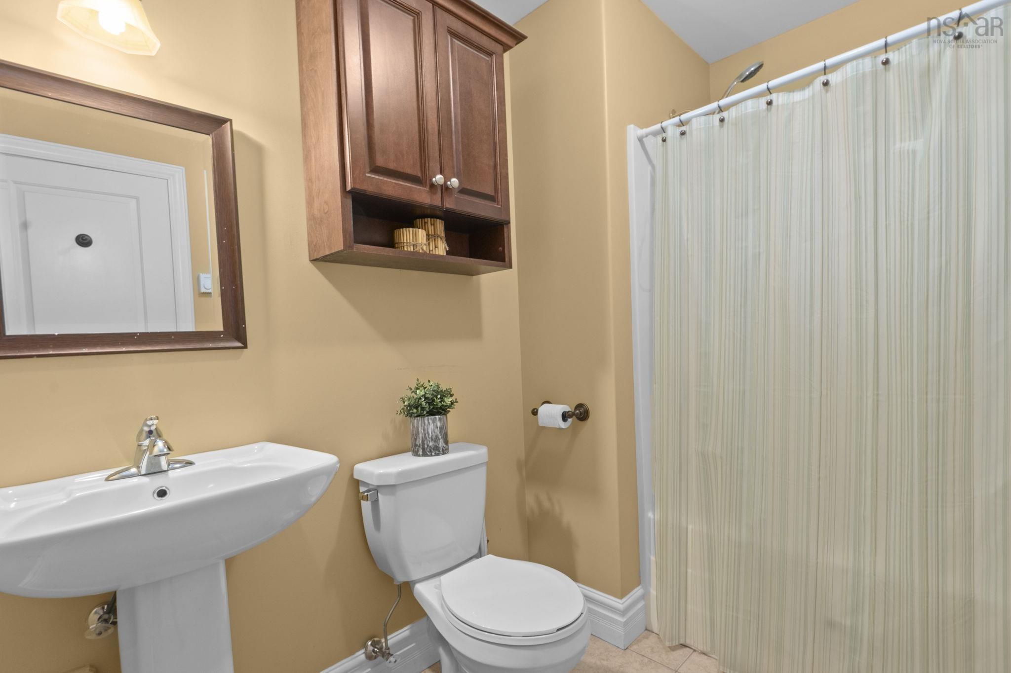 $689,900.00: 5 Lucy Court, Middle Sackville