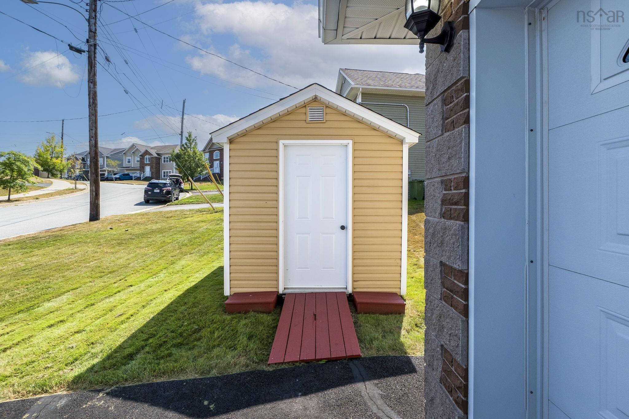 $689,900.00: 5 Lucy Court, Middle Sackville