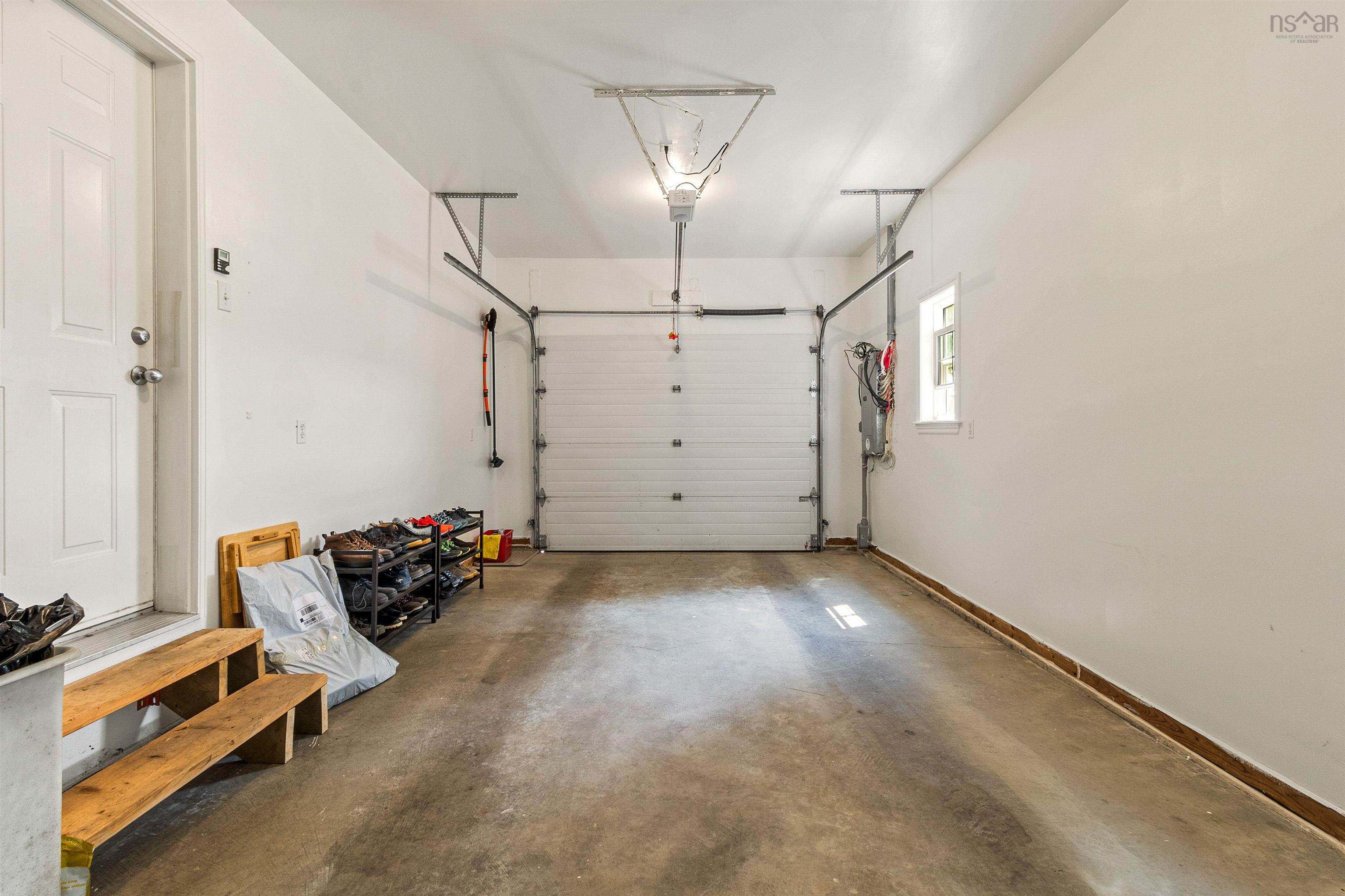 $749,900.00: 424 Tattenham Crescent, Hammonds Plains