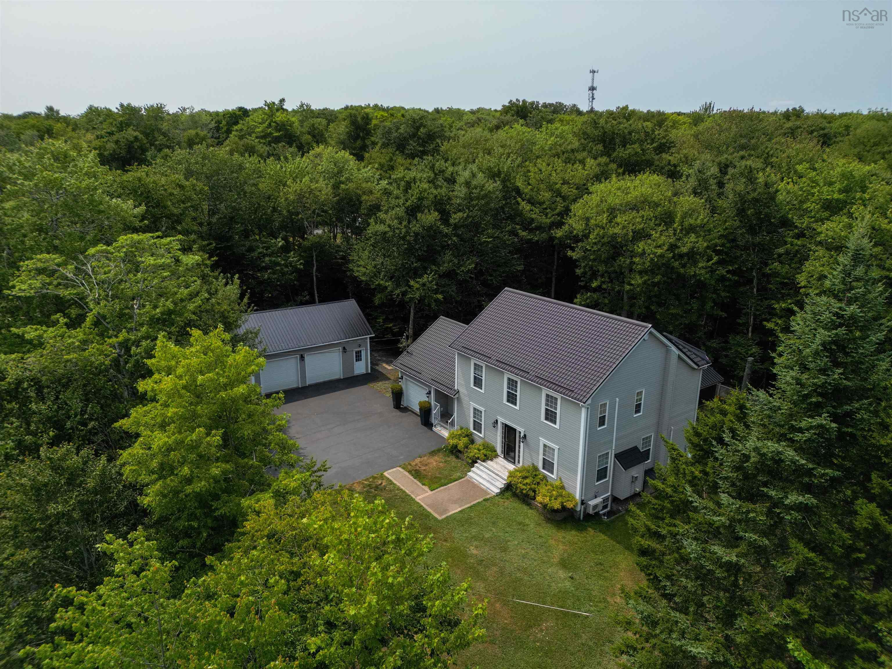 $749,900.00: 424 Tattenham Crescent, Hammonds Plains