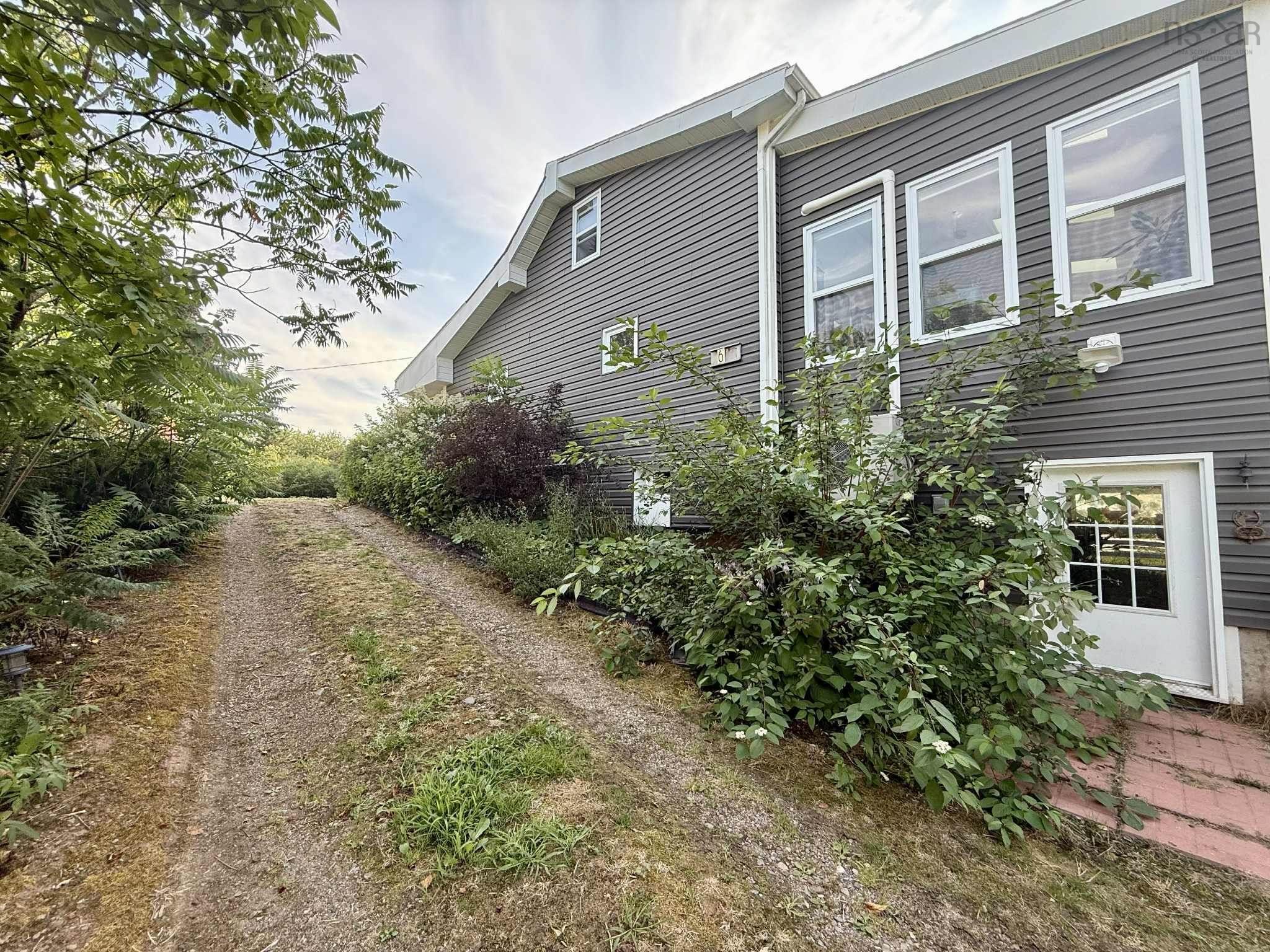 $389,000.00: 621 Highway 236, Green Oaks