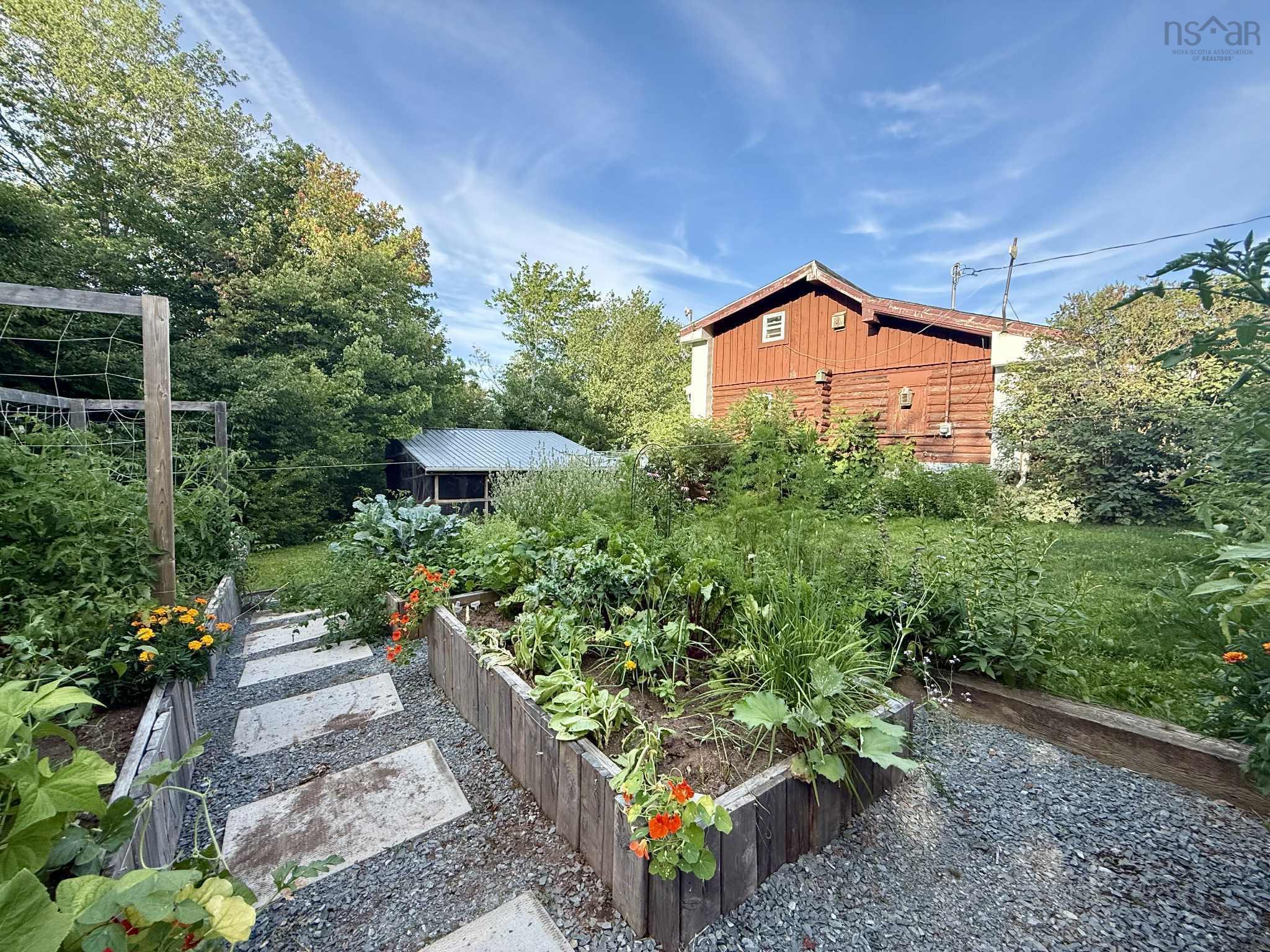 $389,000.00: 621 Highway 236, Green Oaks