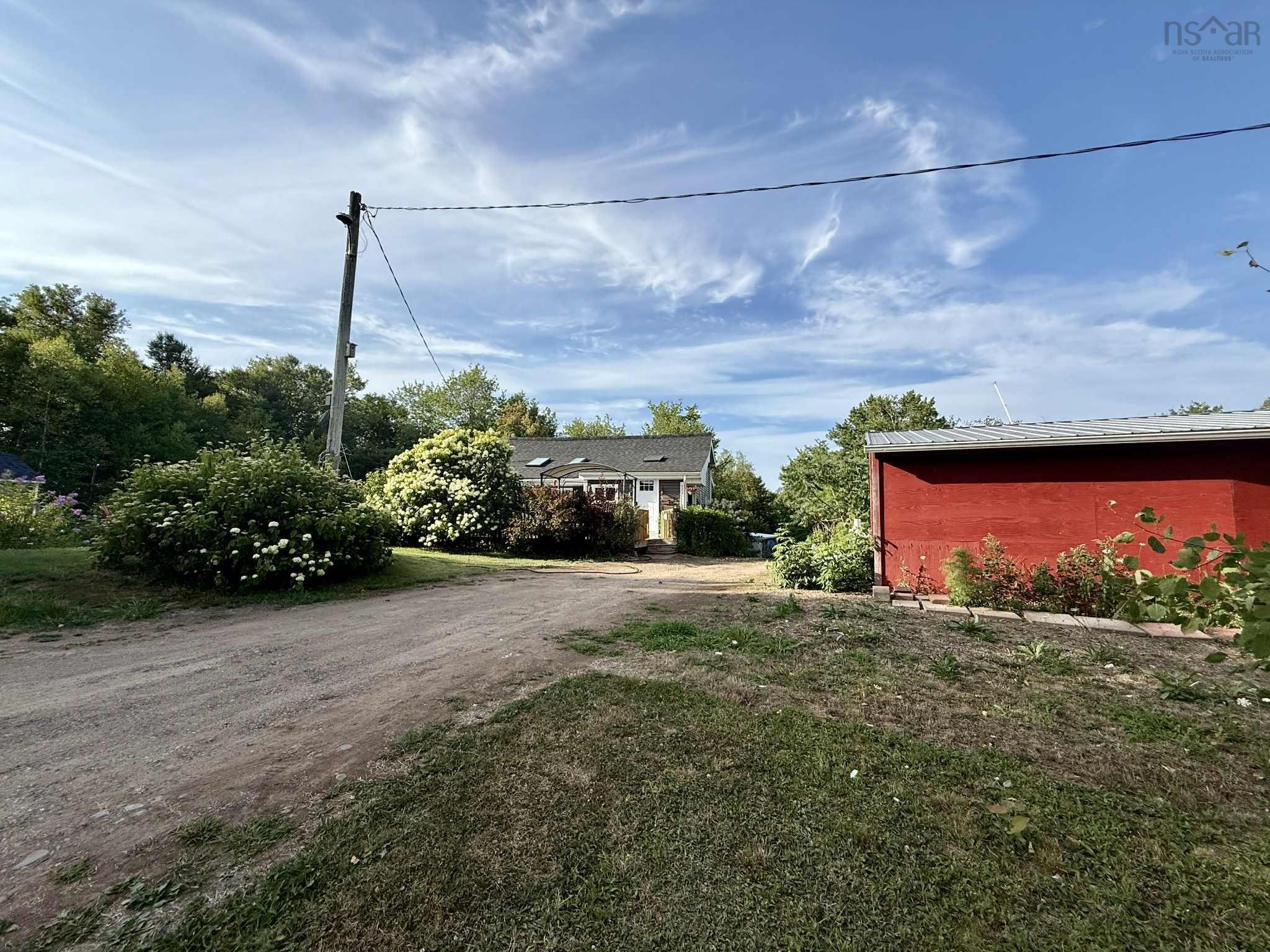 $389,000.00: 621 Highway 236, Green Oaks