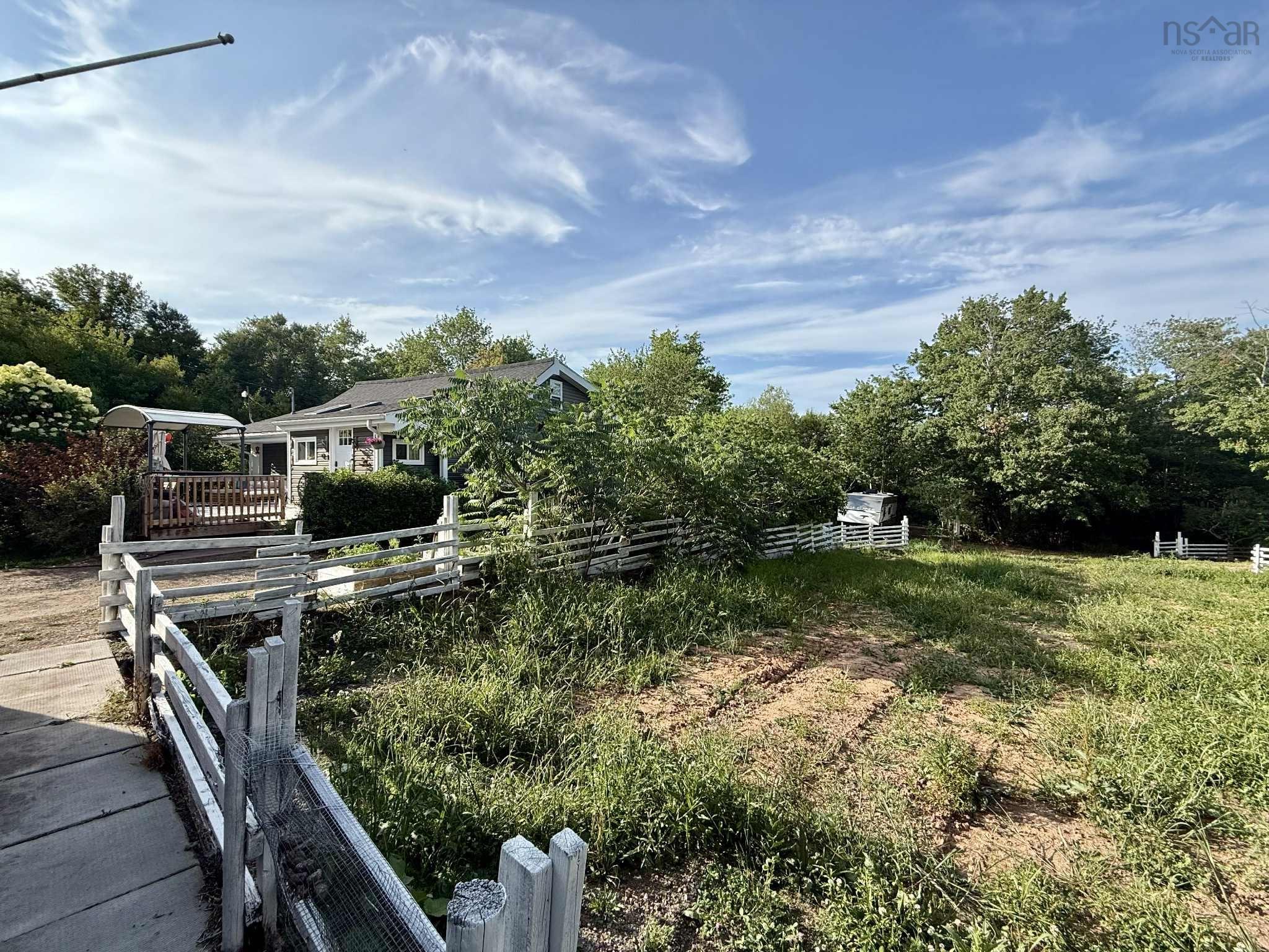 $389,000.00: 621 Highway 236, Green Oaks