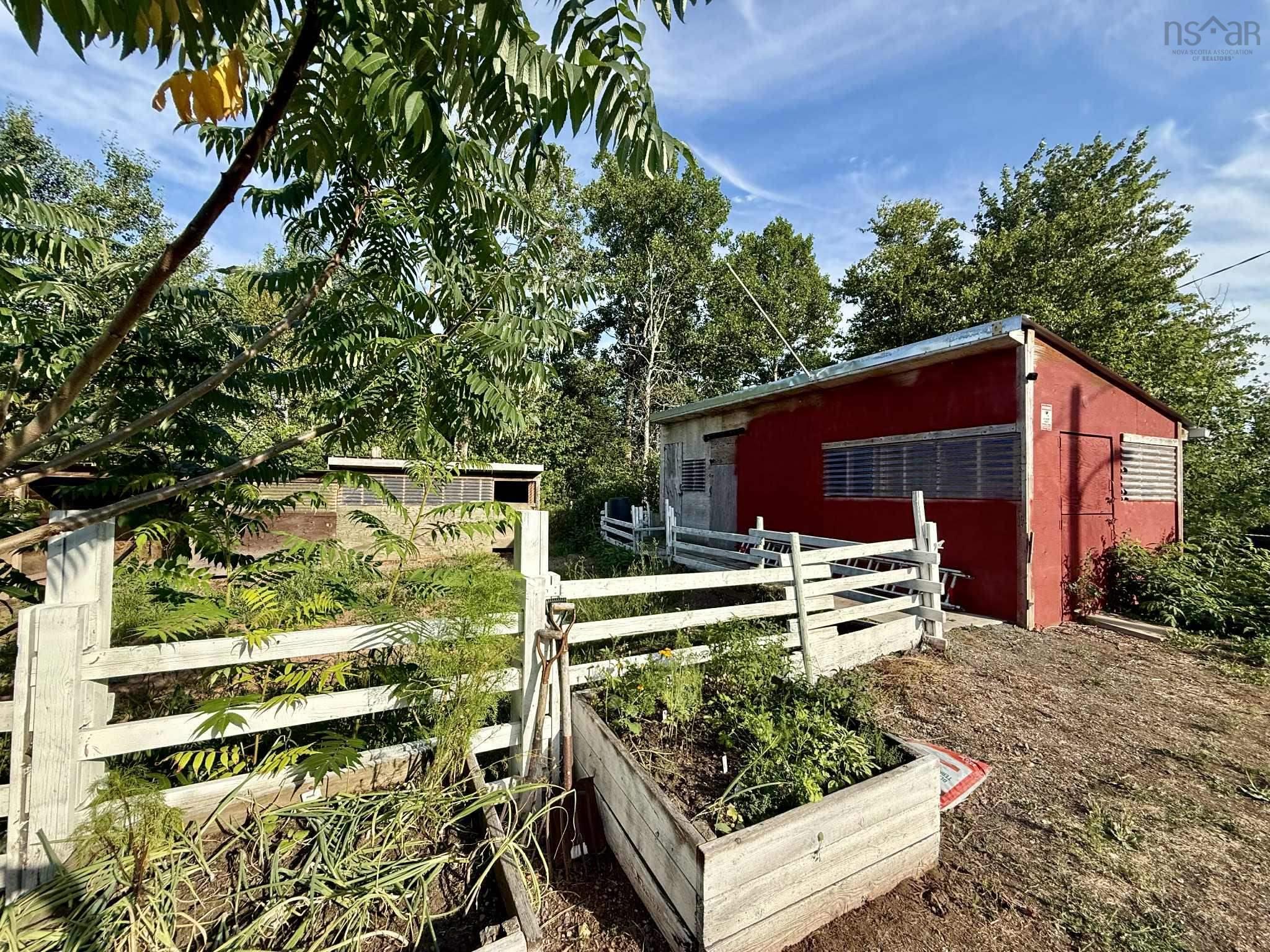 $389,000.00: 621 Highway 236, Green Oaks