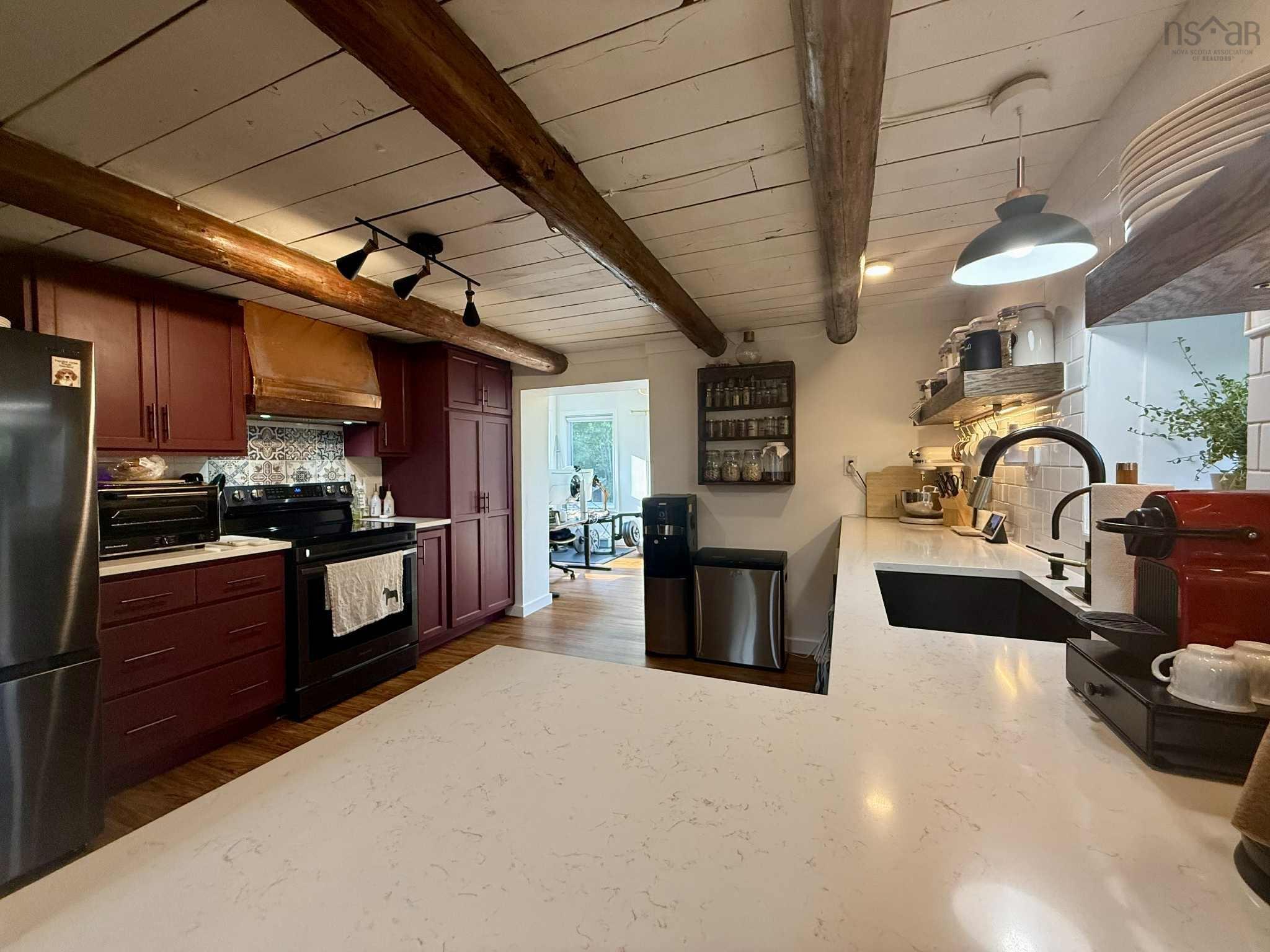 $389,000.00: 621 Highway 236, Green Oaks