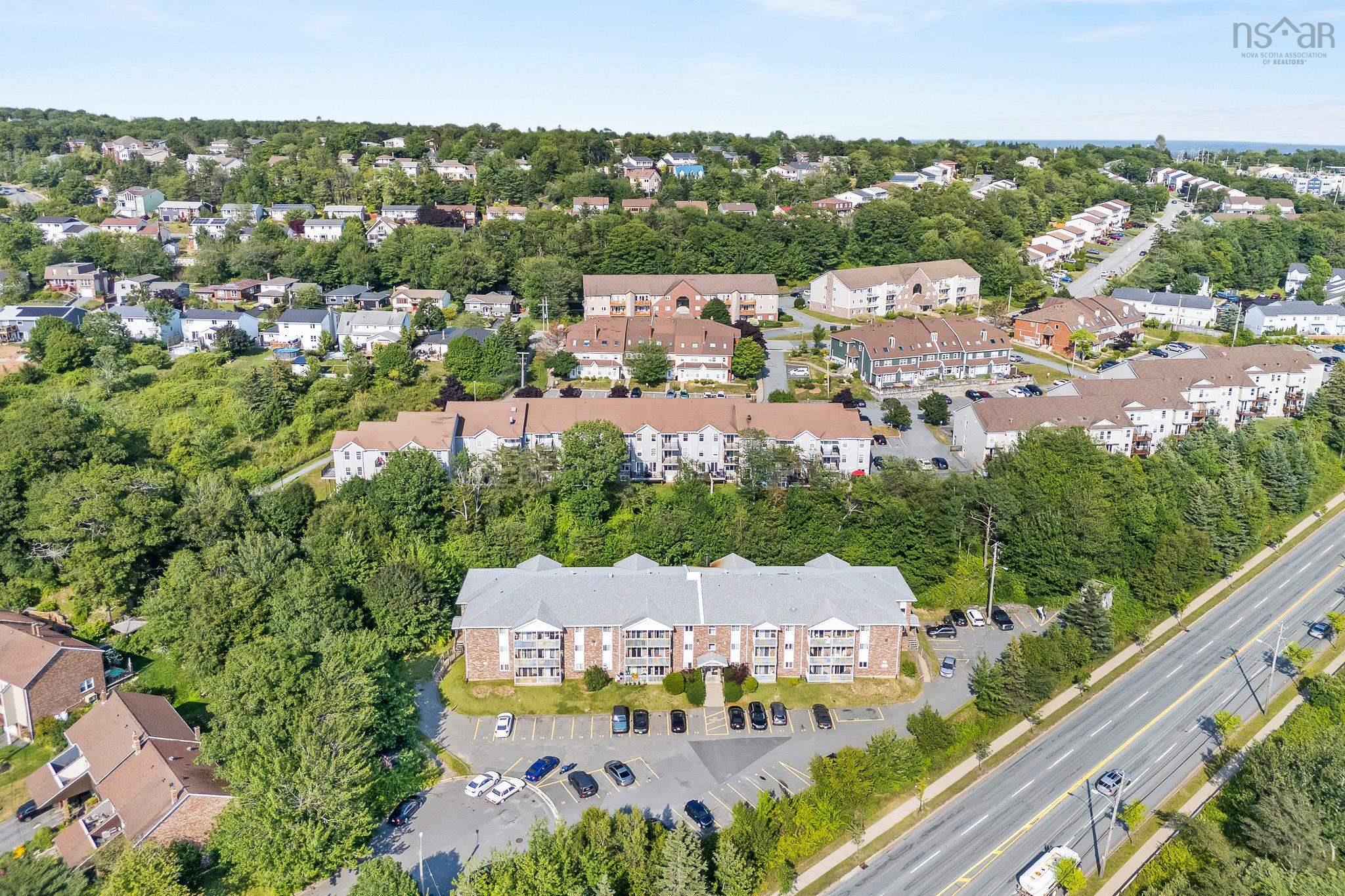 $279,000.00: 206 79 Collins Grove, Dartmouth