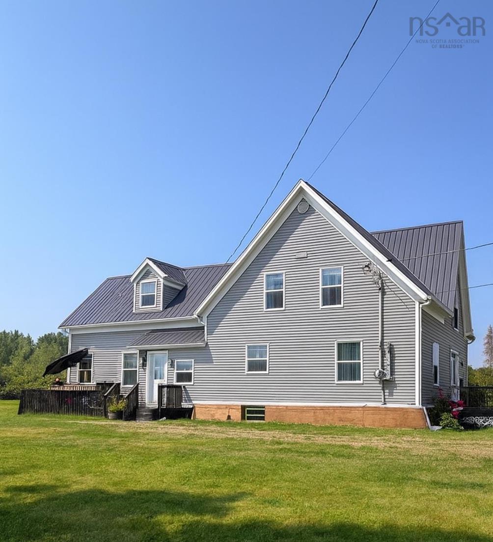 $549,900.00: 8396 Highway 6, West Pugwash