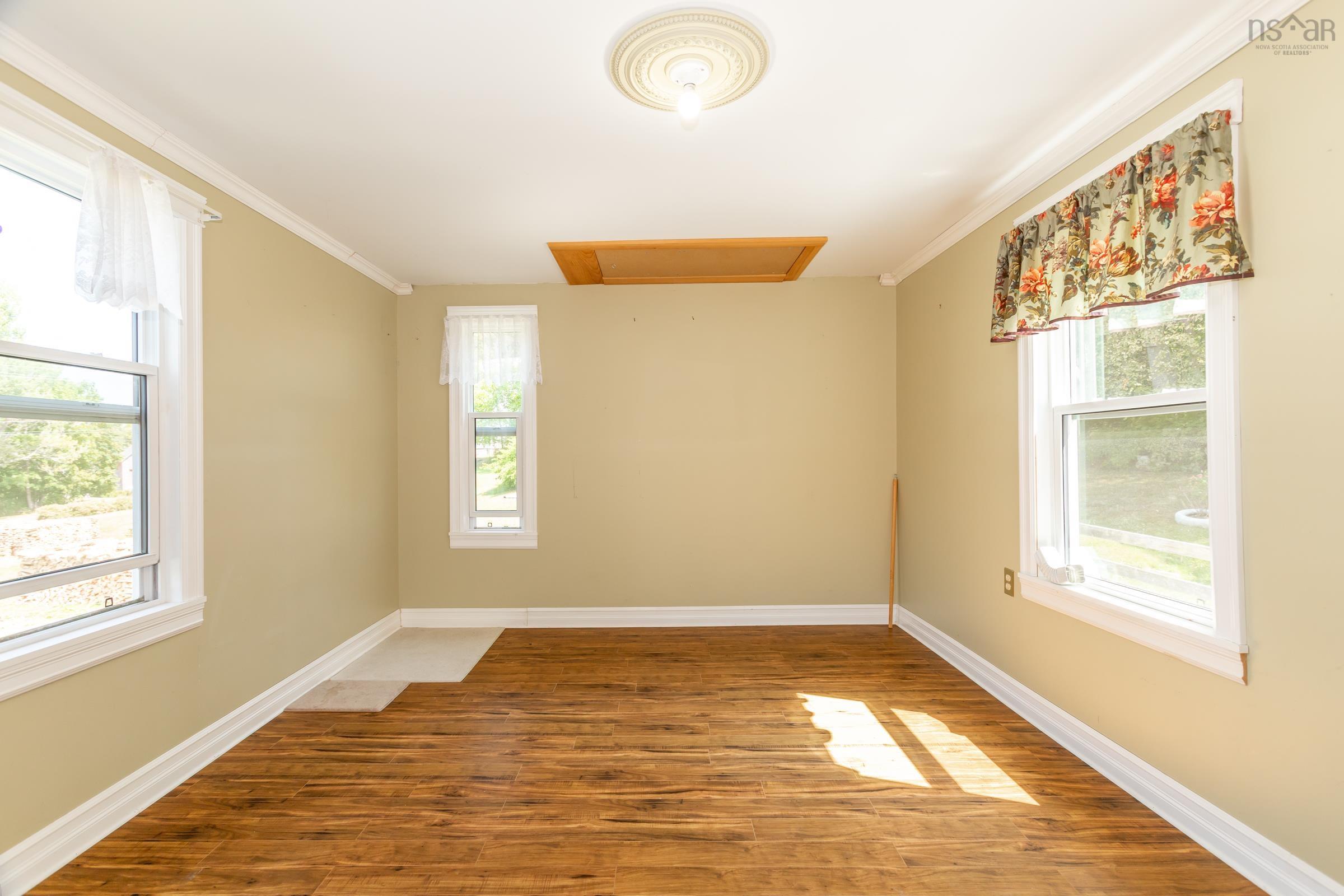 $279,000.00: 7498 Highway 340, Weymouth