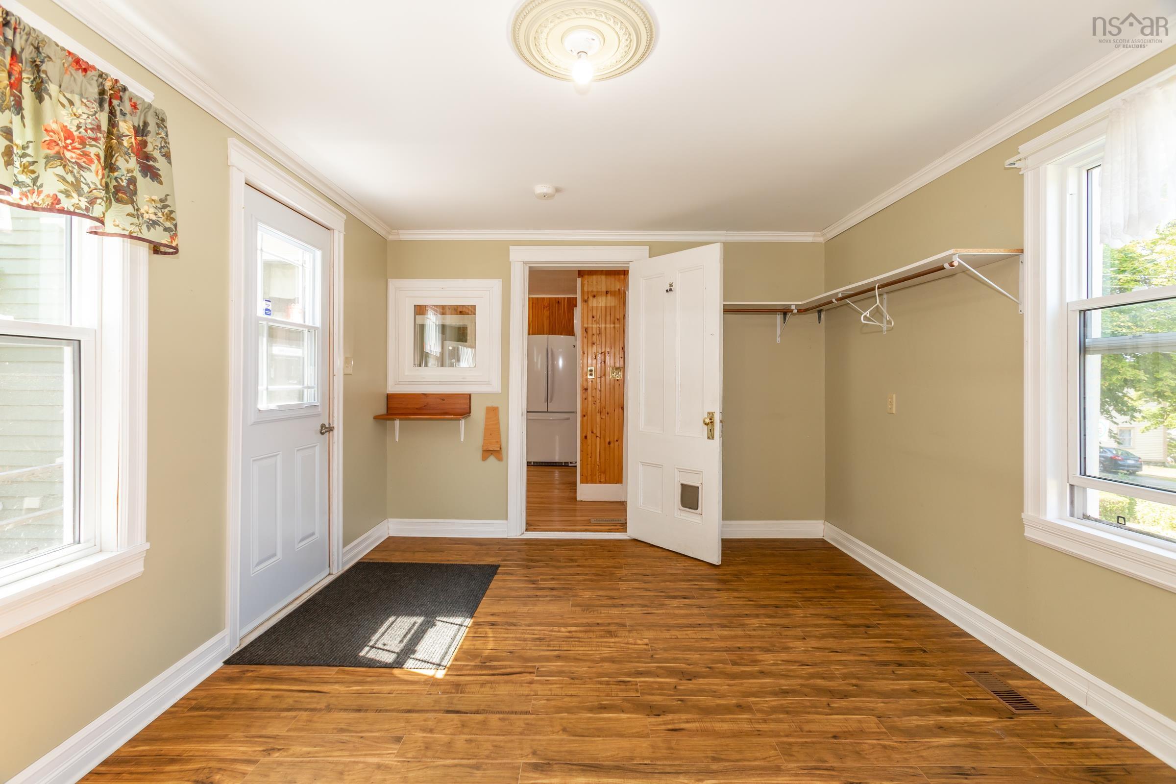 $279,000.00: 7498 Highway 340, Weymouth