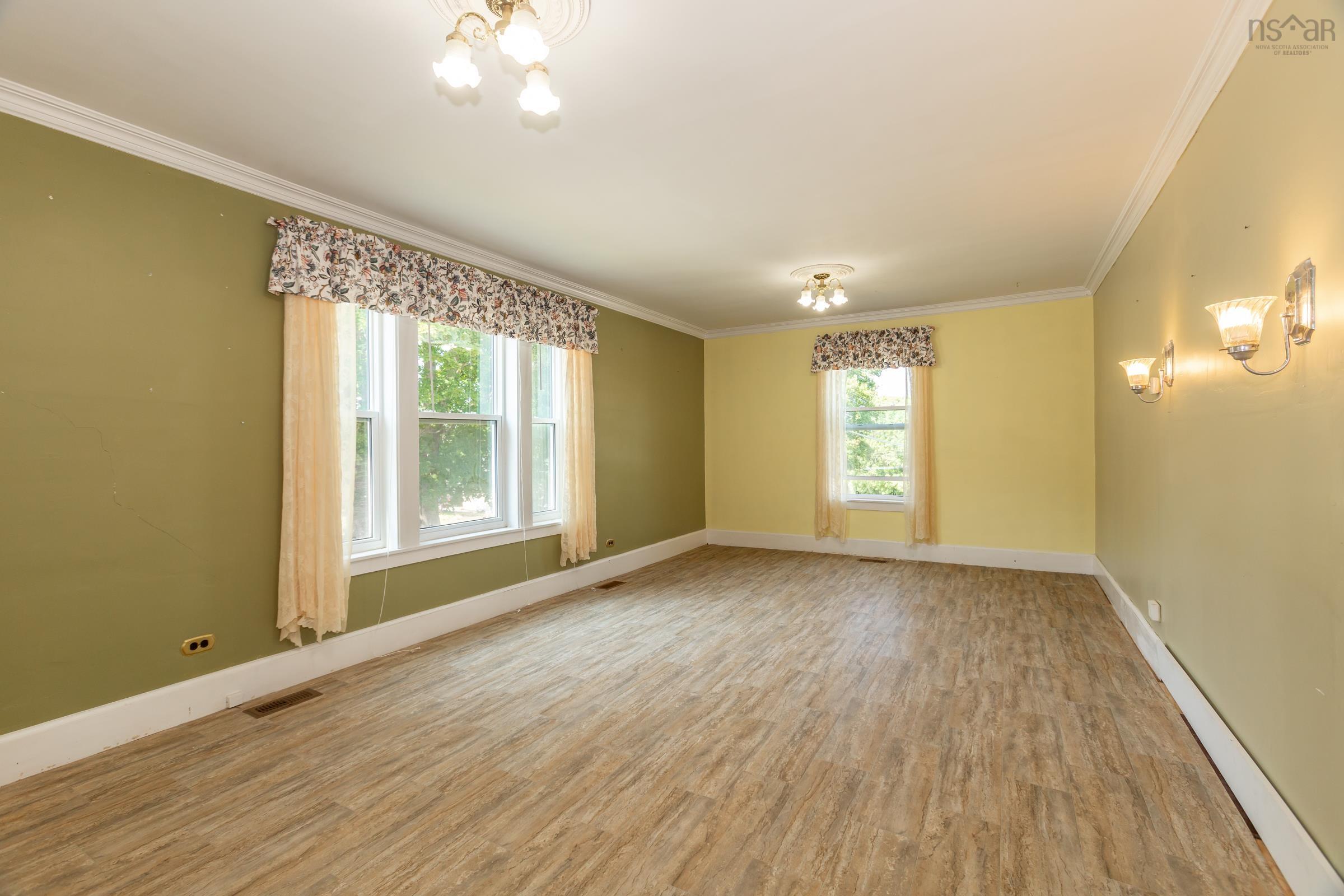 $279,000.00: 7498 Highway 340, Weymouth