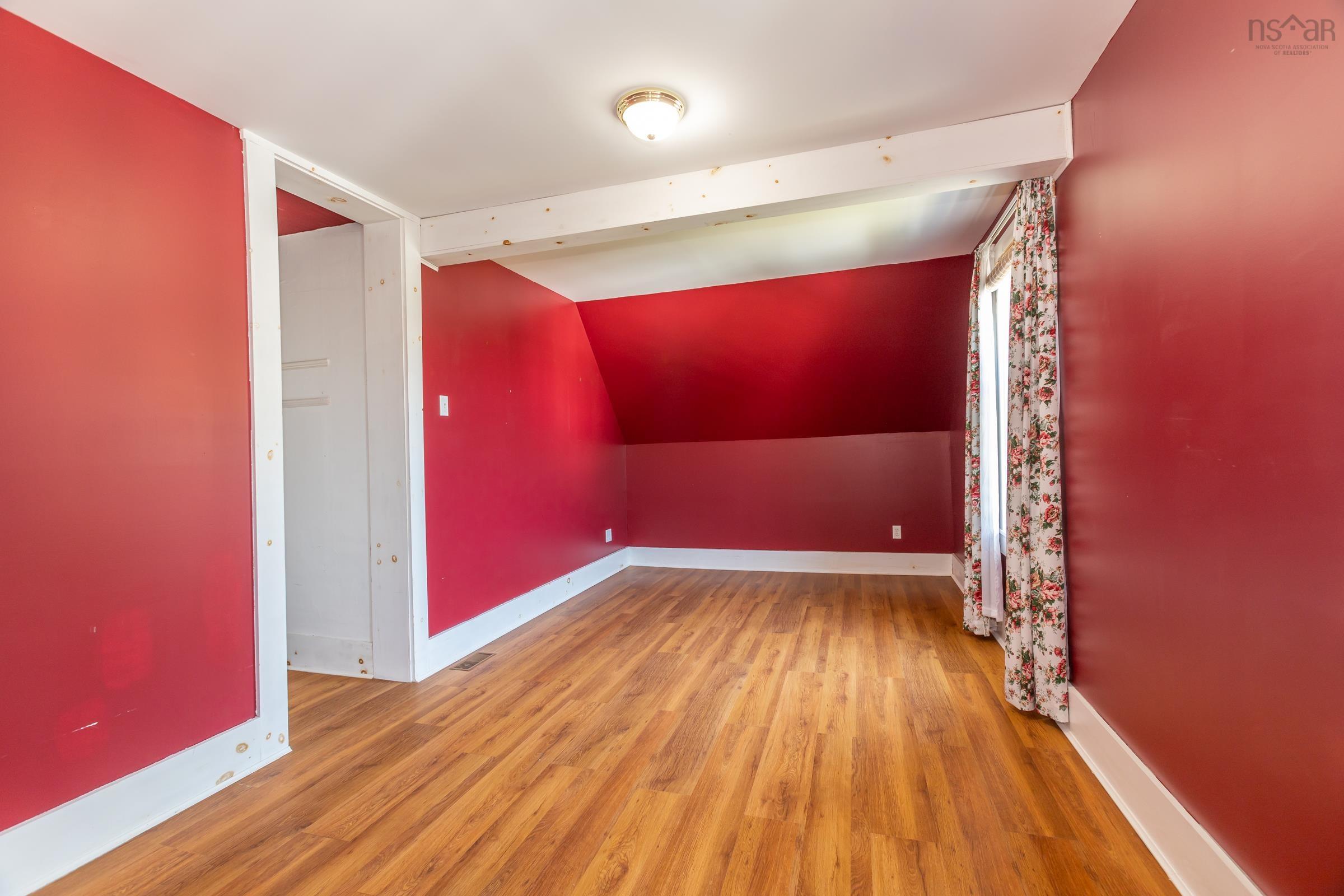 $279,000.00: 7498 Highway 340, Weymouth