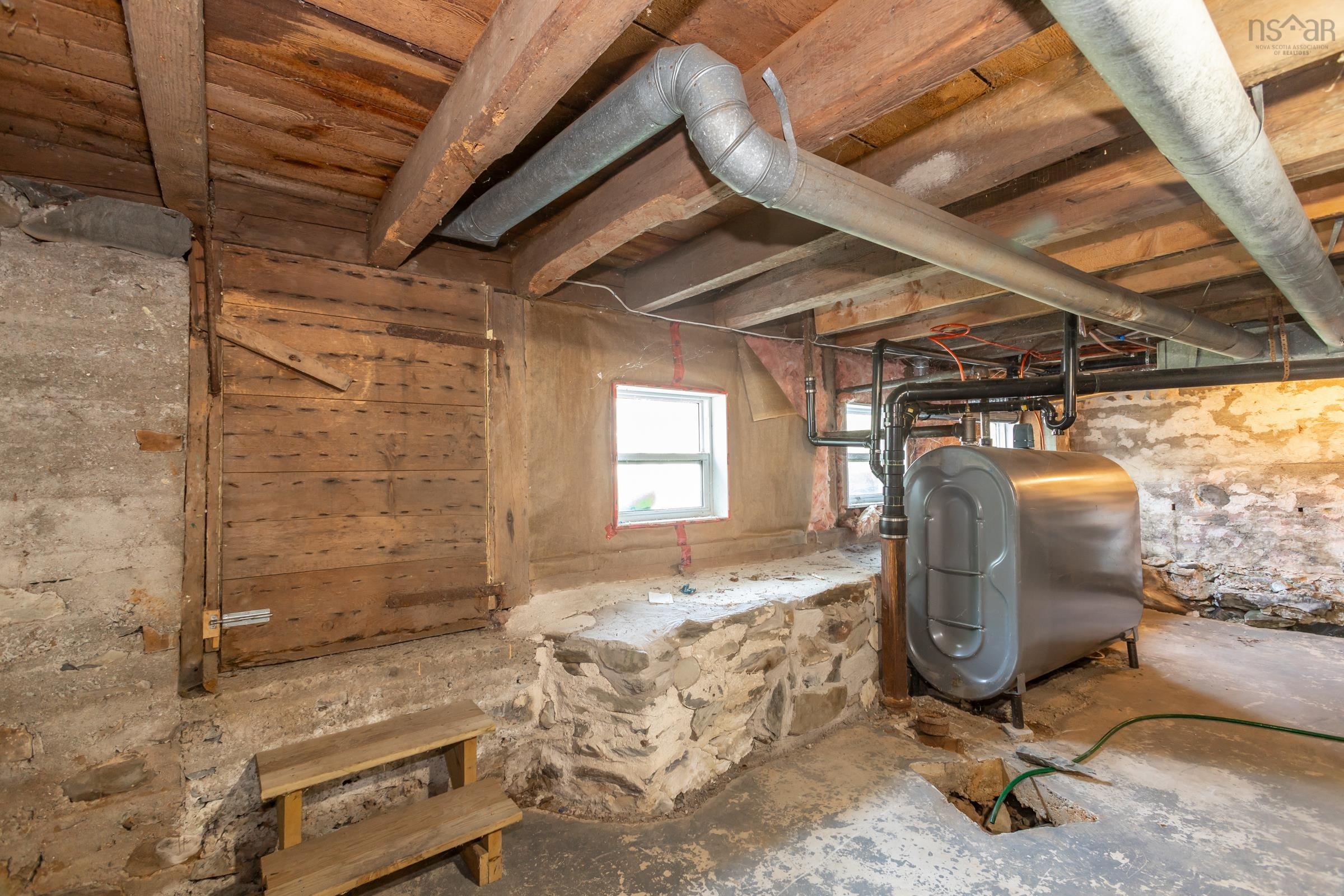 $279,000.00: 7498 Highway 340, Weymouth