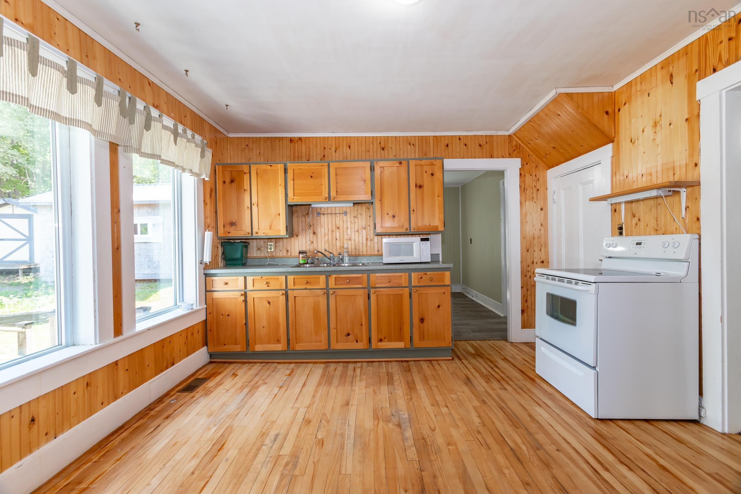 $279,000.00: 7498 Highway 340, Weymouth