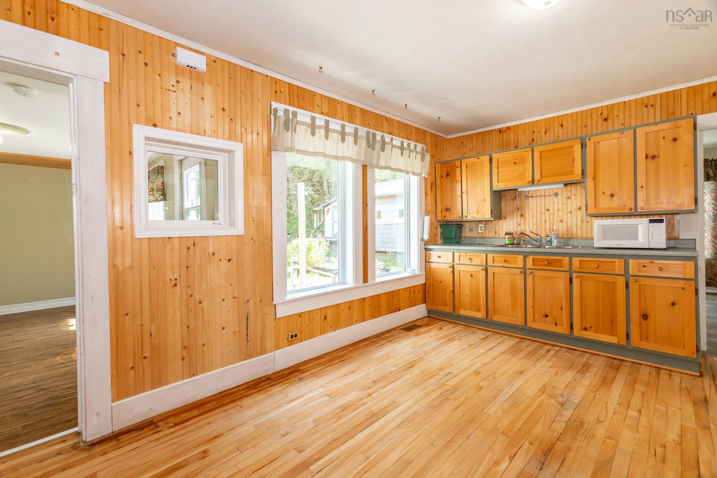 $279,000.00: 7498 Highway 340, Weymouth