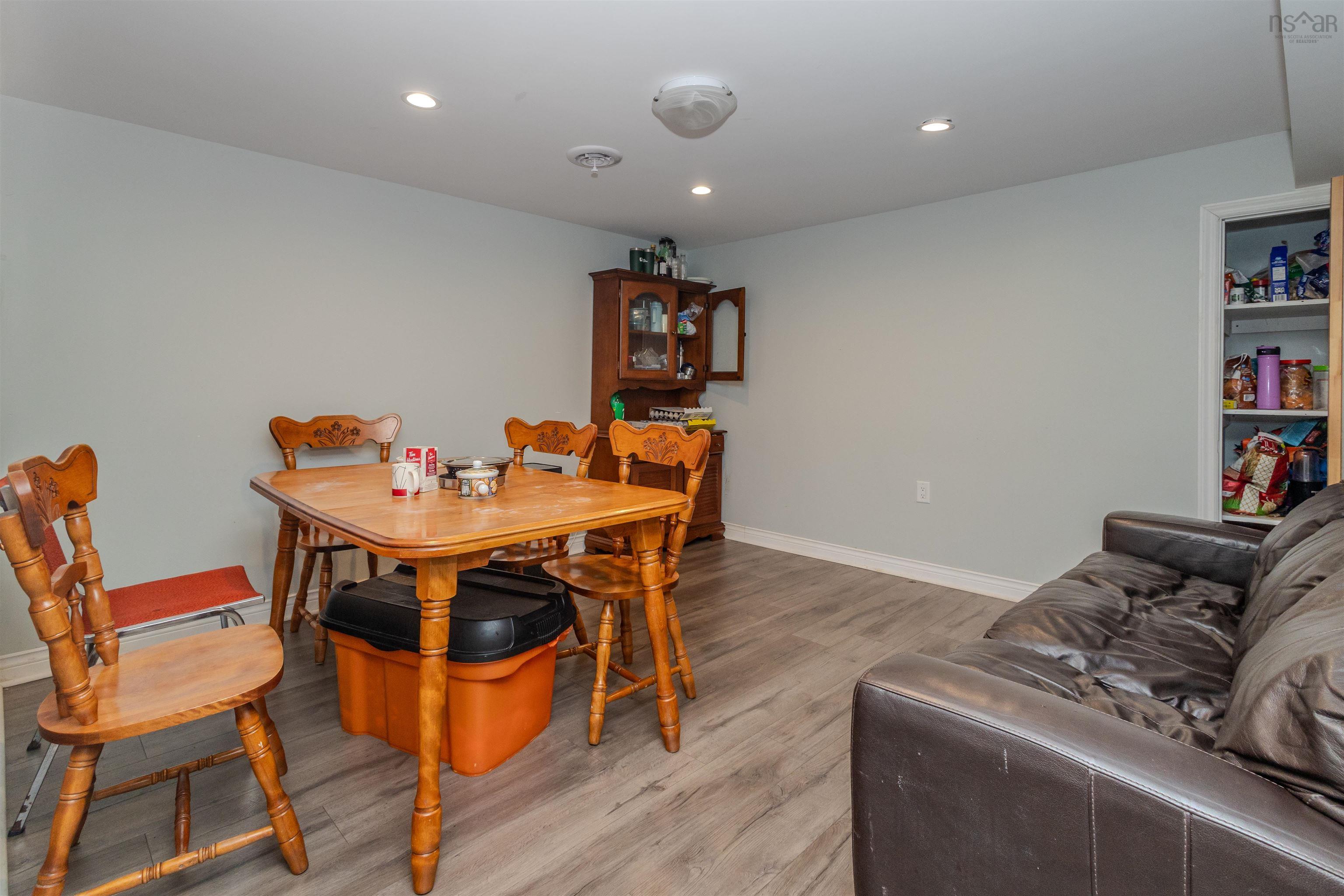 $399,900.00: 14 Tower Heights, Sydney