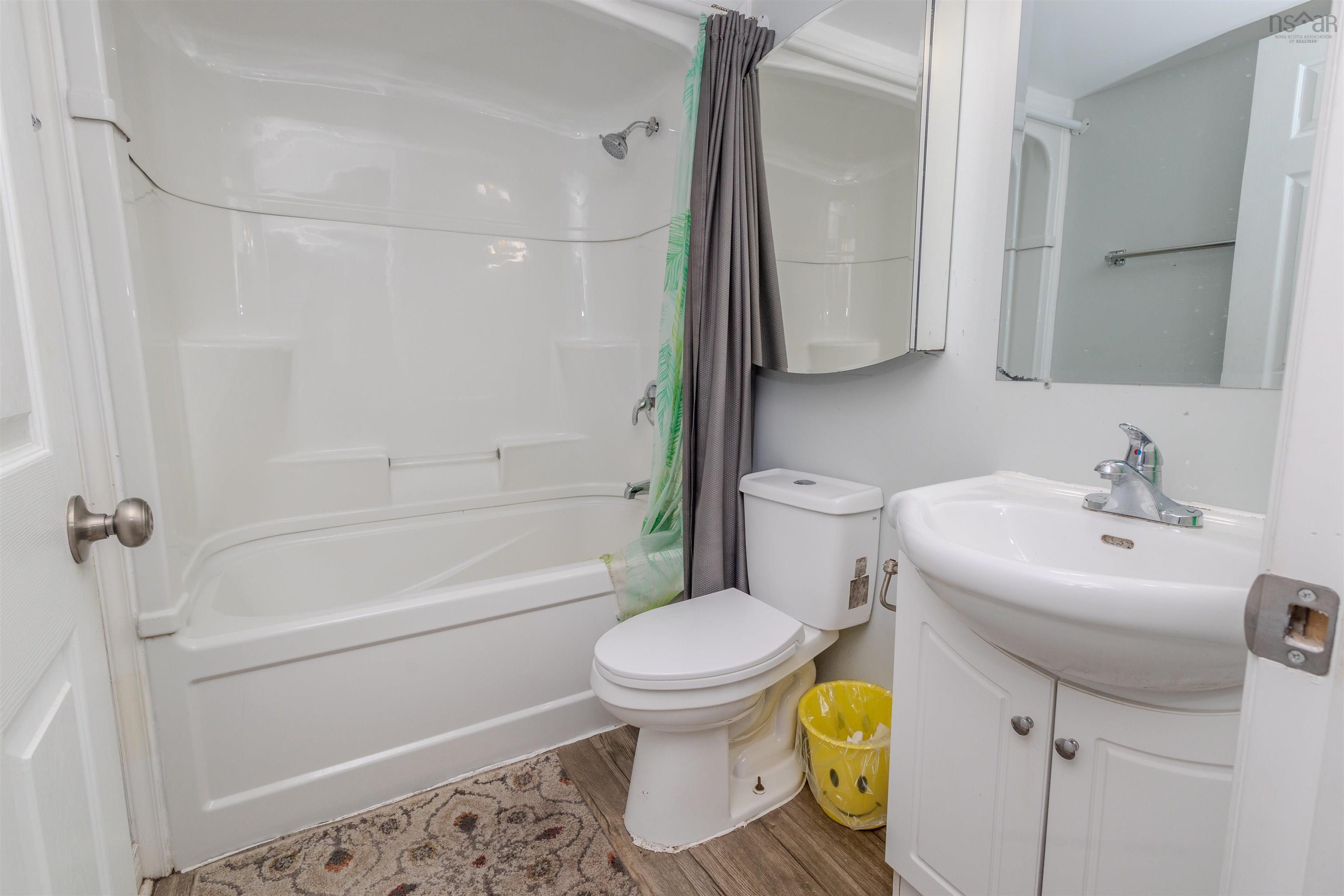 $399,900.00: 14 Tower Heights, Sydney