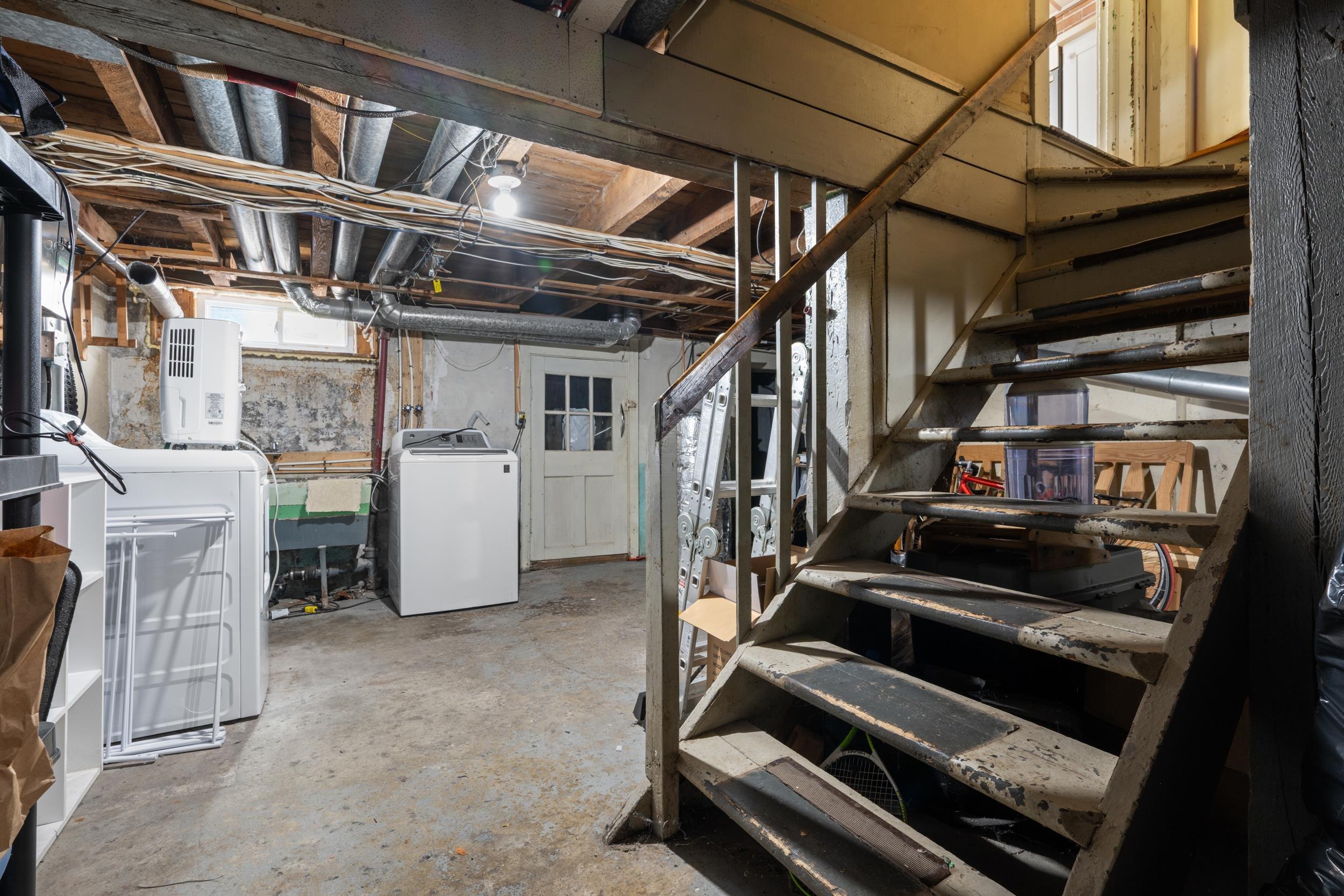 $629,900.00: 5520 Stanley Place, Halifax