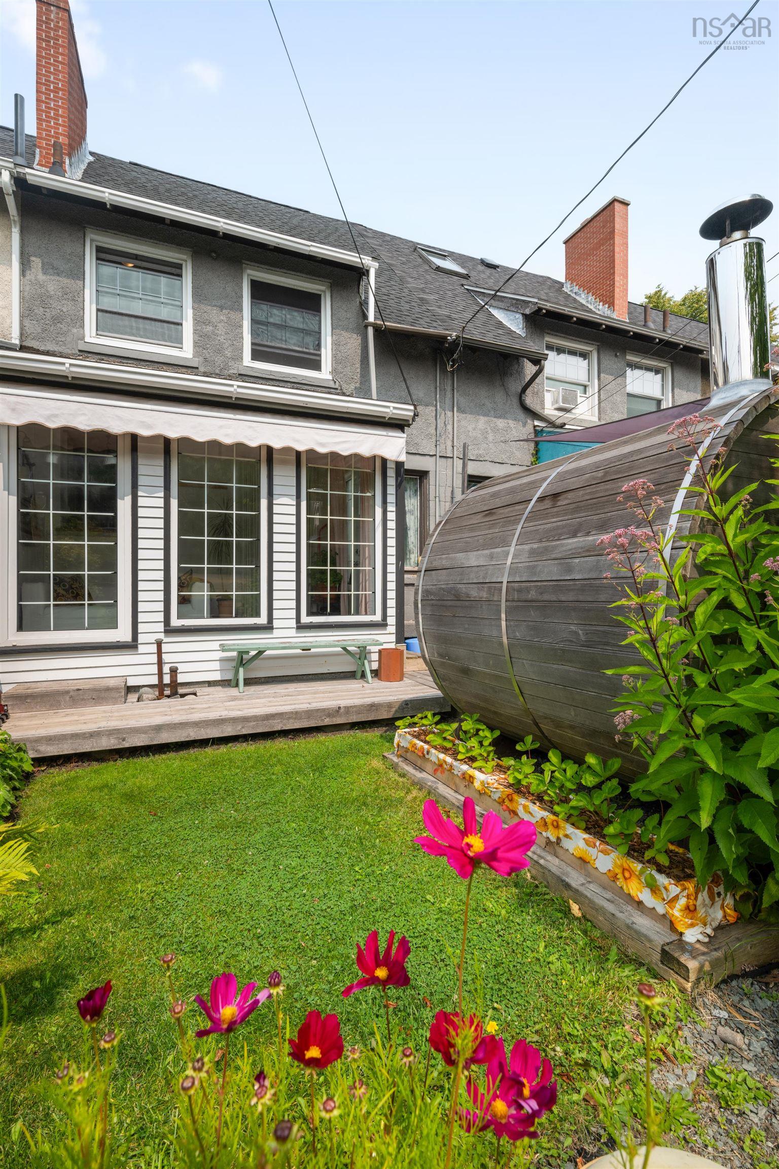 $629,900.00: 5520 Stanley Place, Halifax