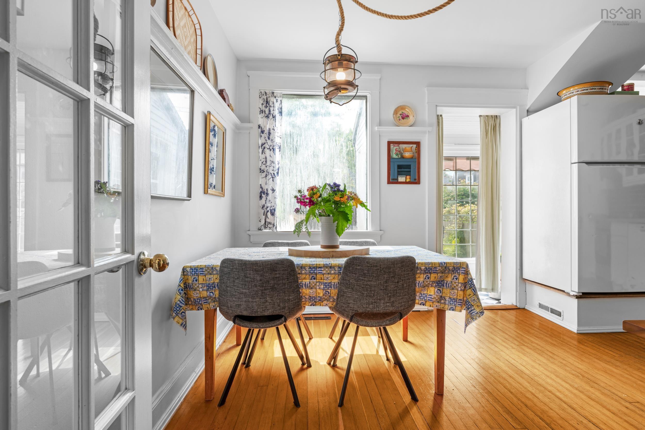 $629,900.00: 5520 Stanley Place, Halifax